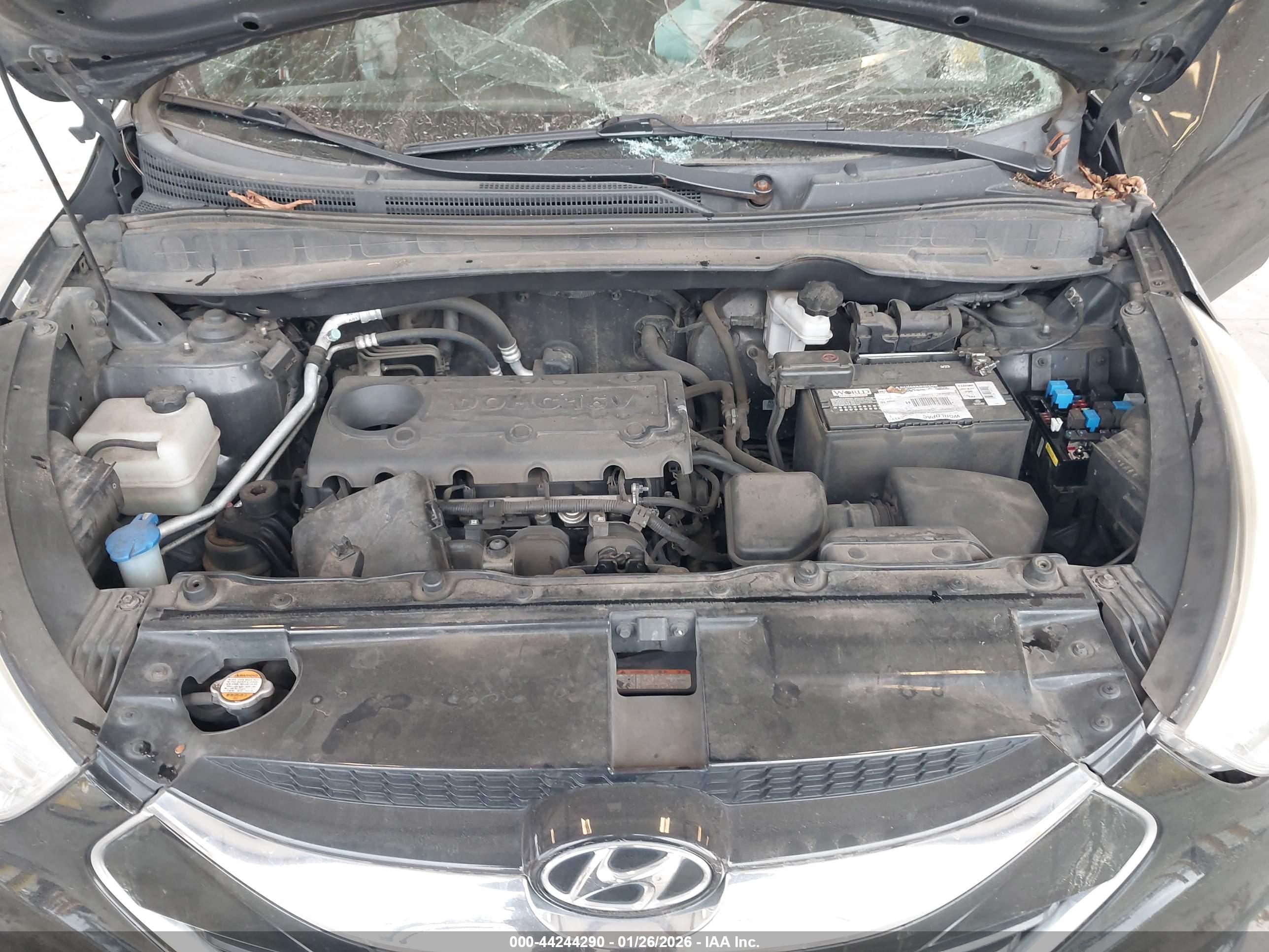 HYUNDAI TUCSON image 10