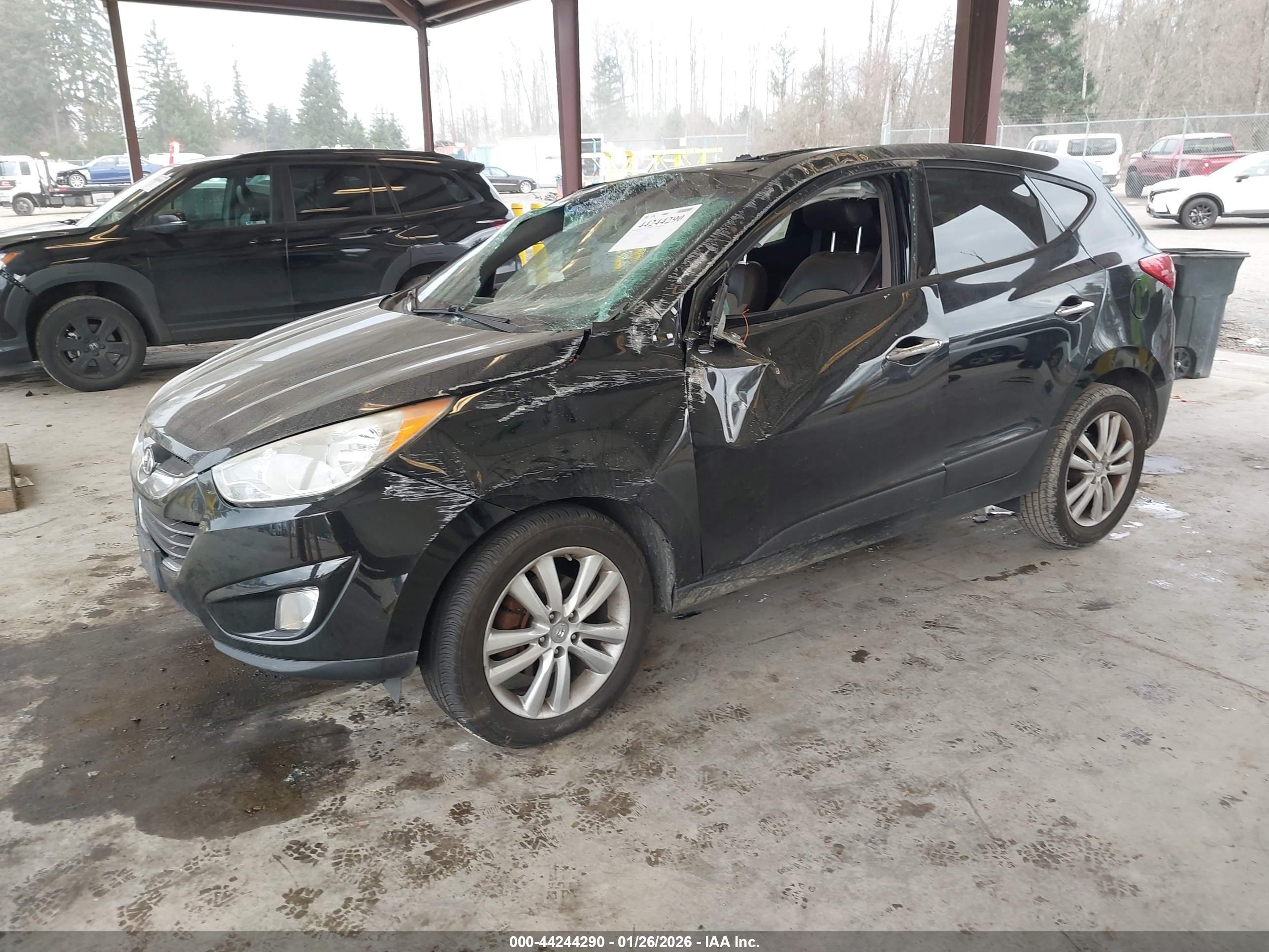 HYUNDAI TUCSON image 2
