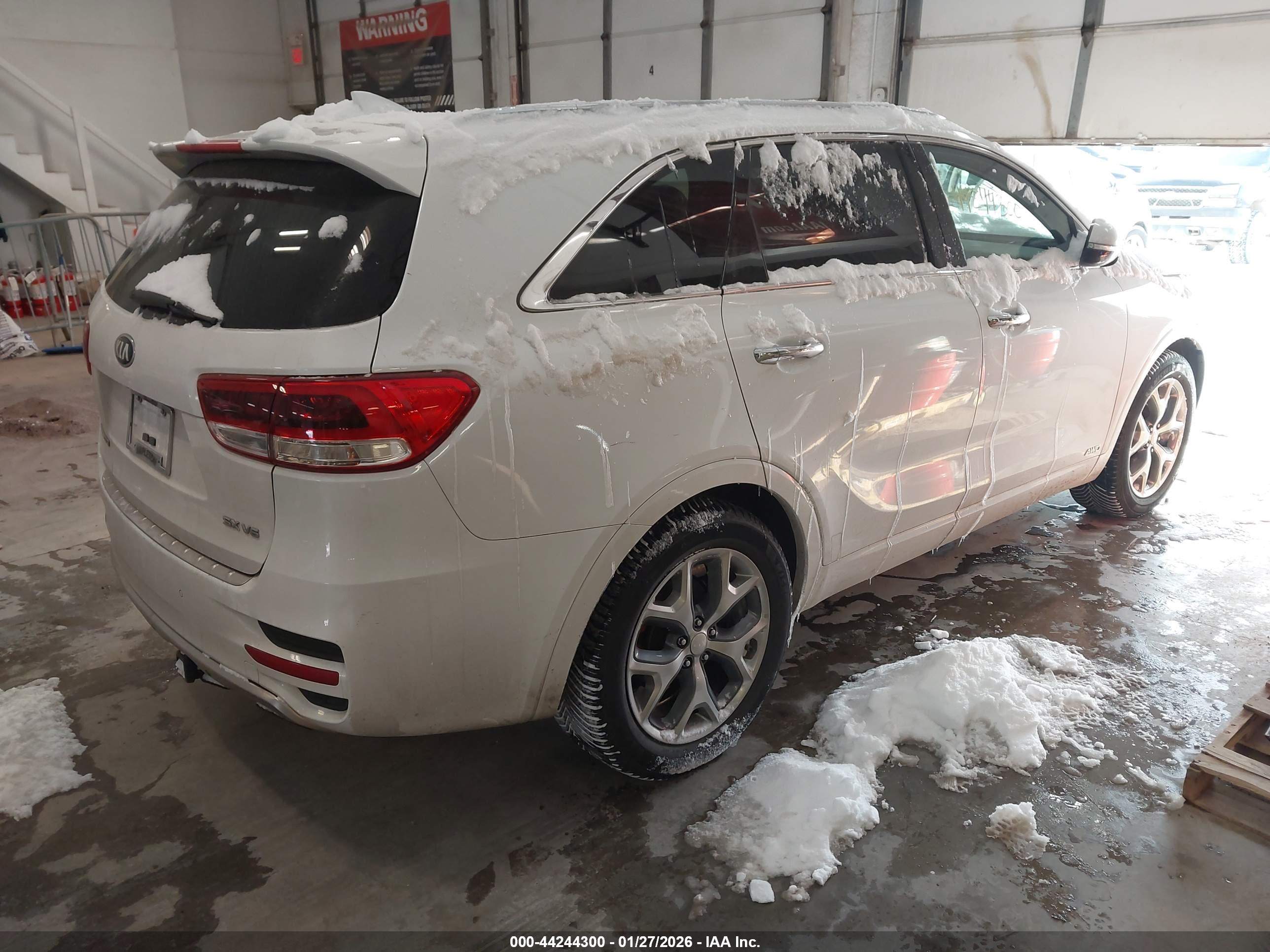 KIA SORENTO image 4