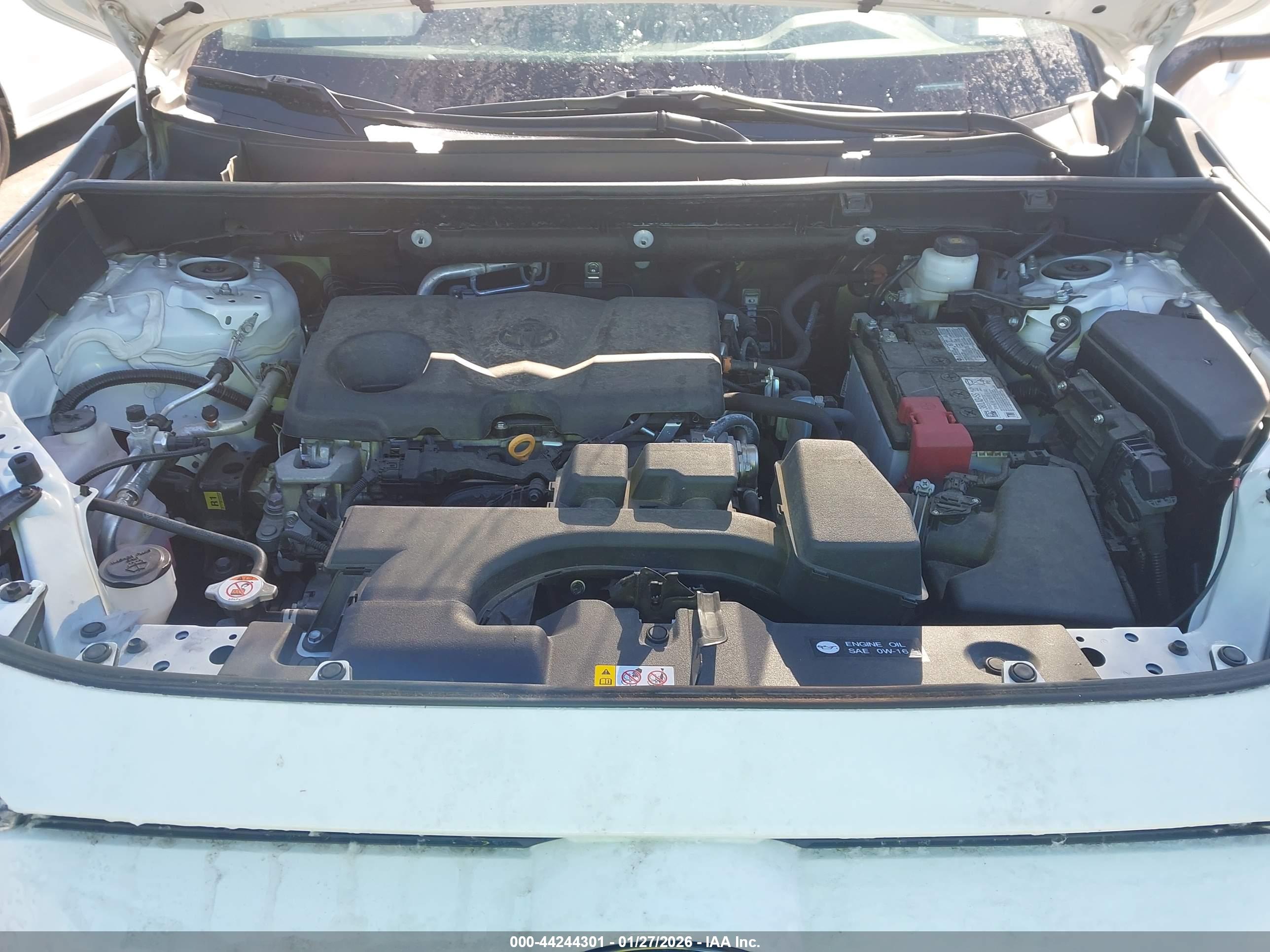 TOYOTA RAV4 image 10