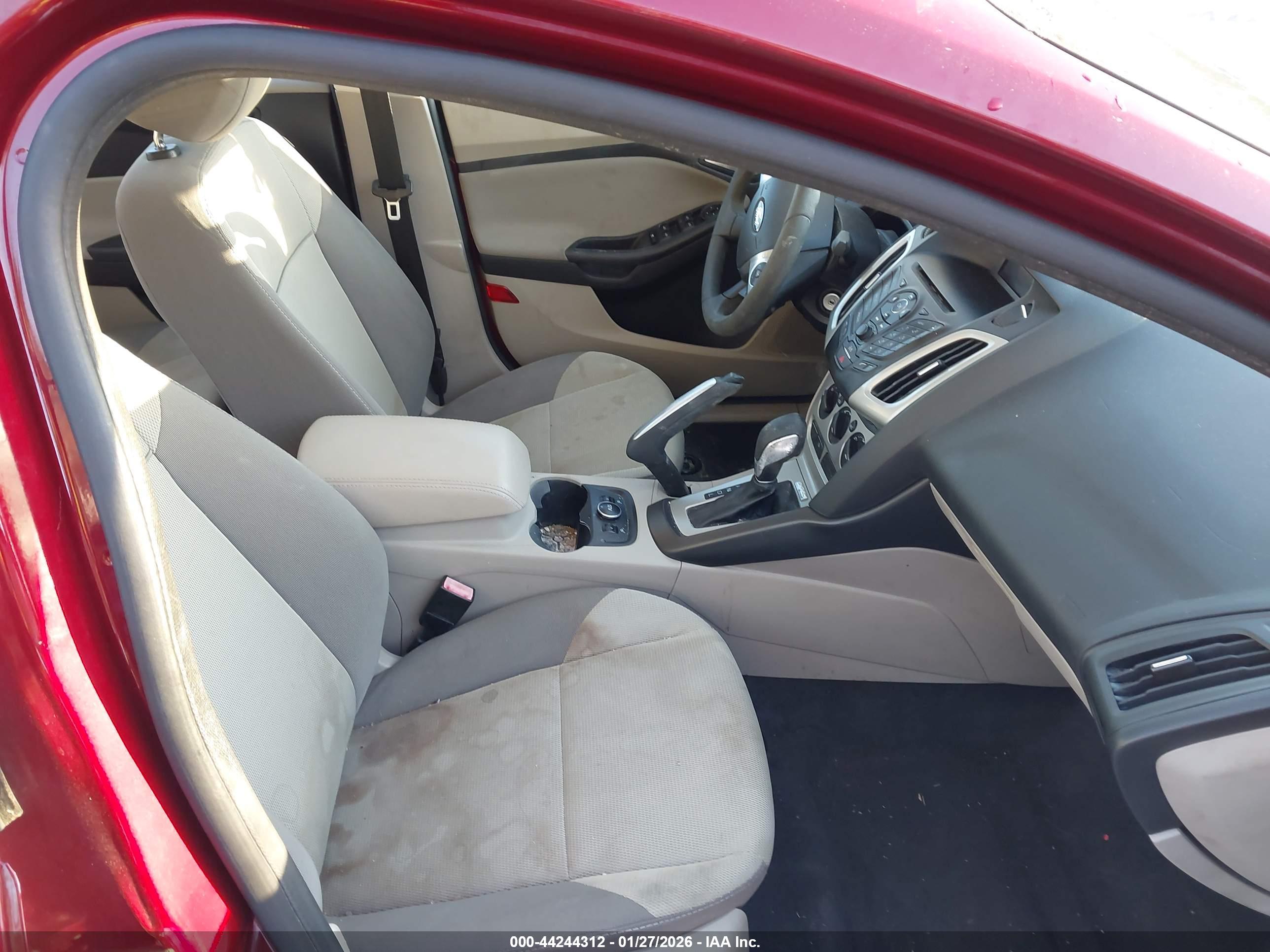 FORD FOCUS image 5