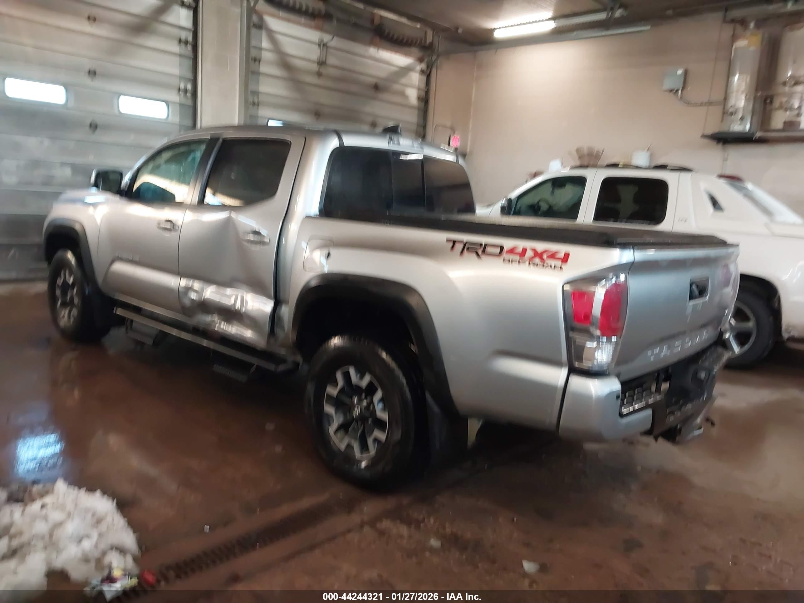 TOYOTA TACOMA image 3