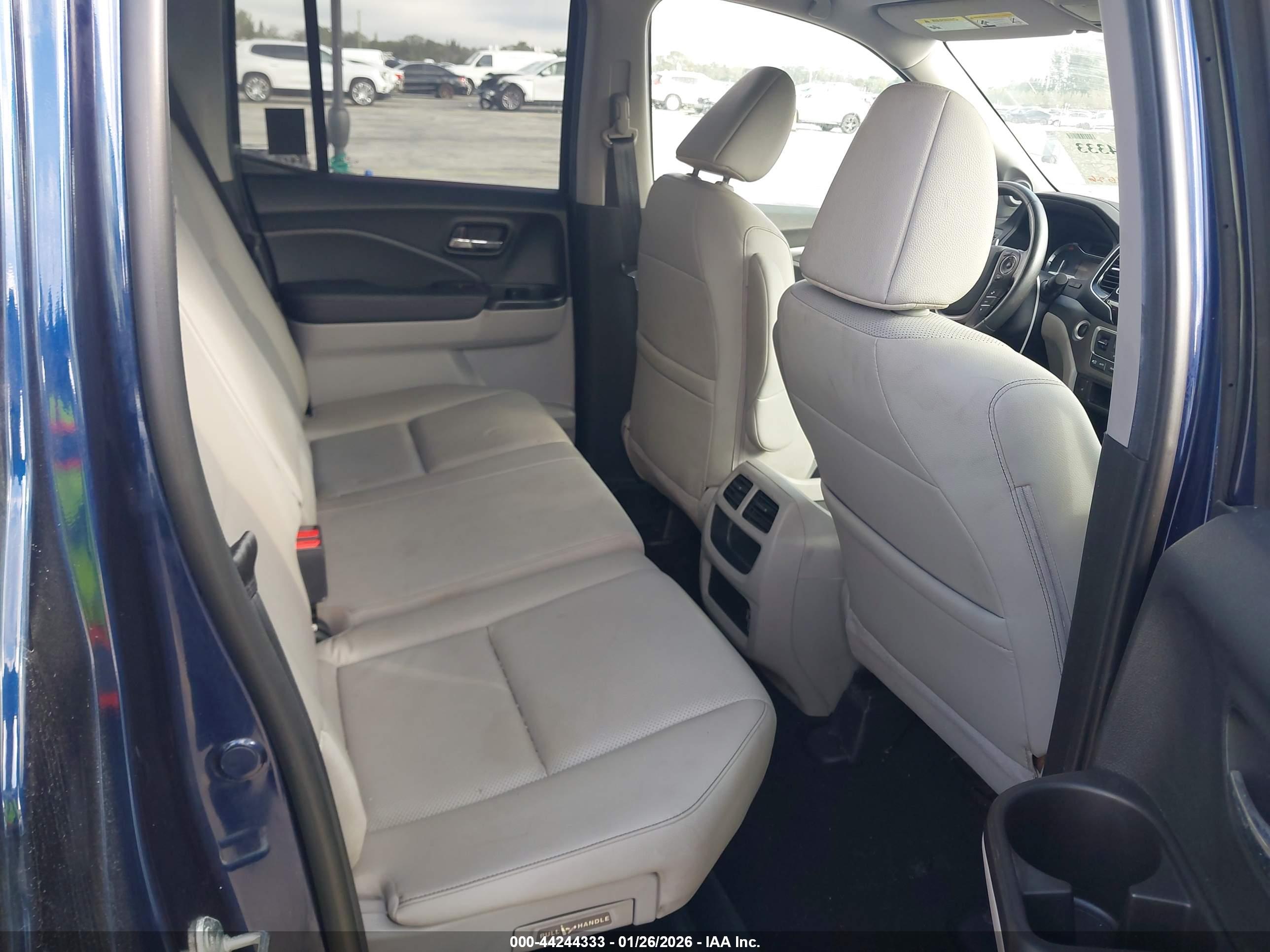 HONDA RIDGELINE image 8