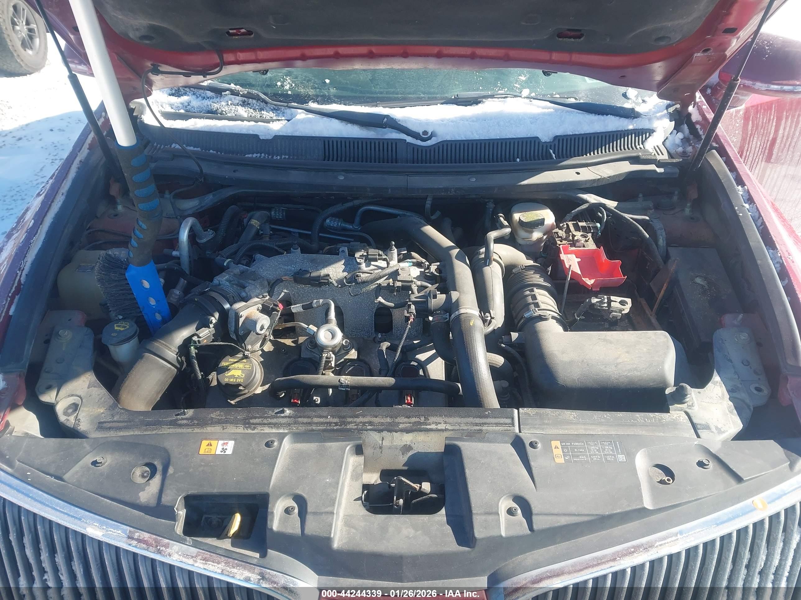 LINCOLN MKT image 10