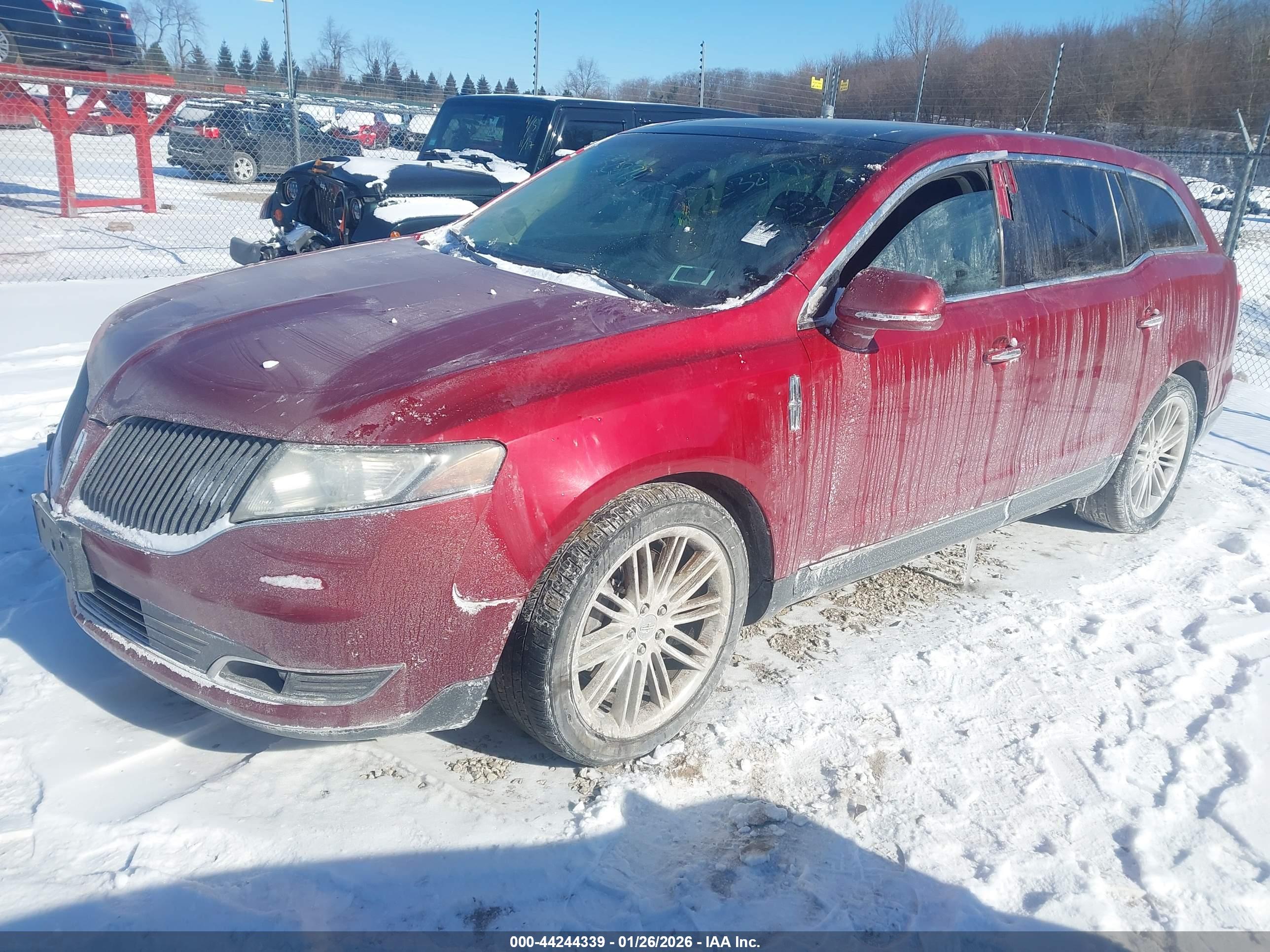 LINCOLN MKT image 2