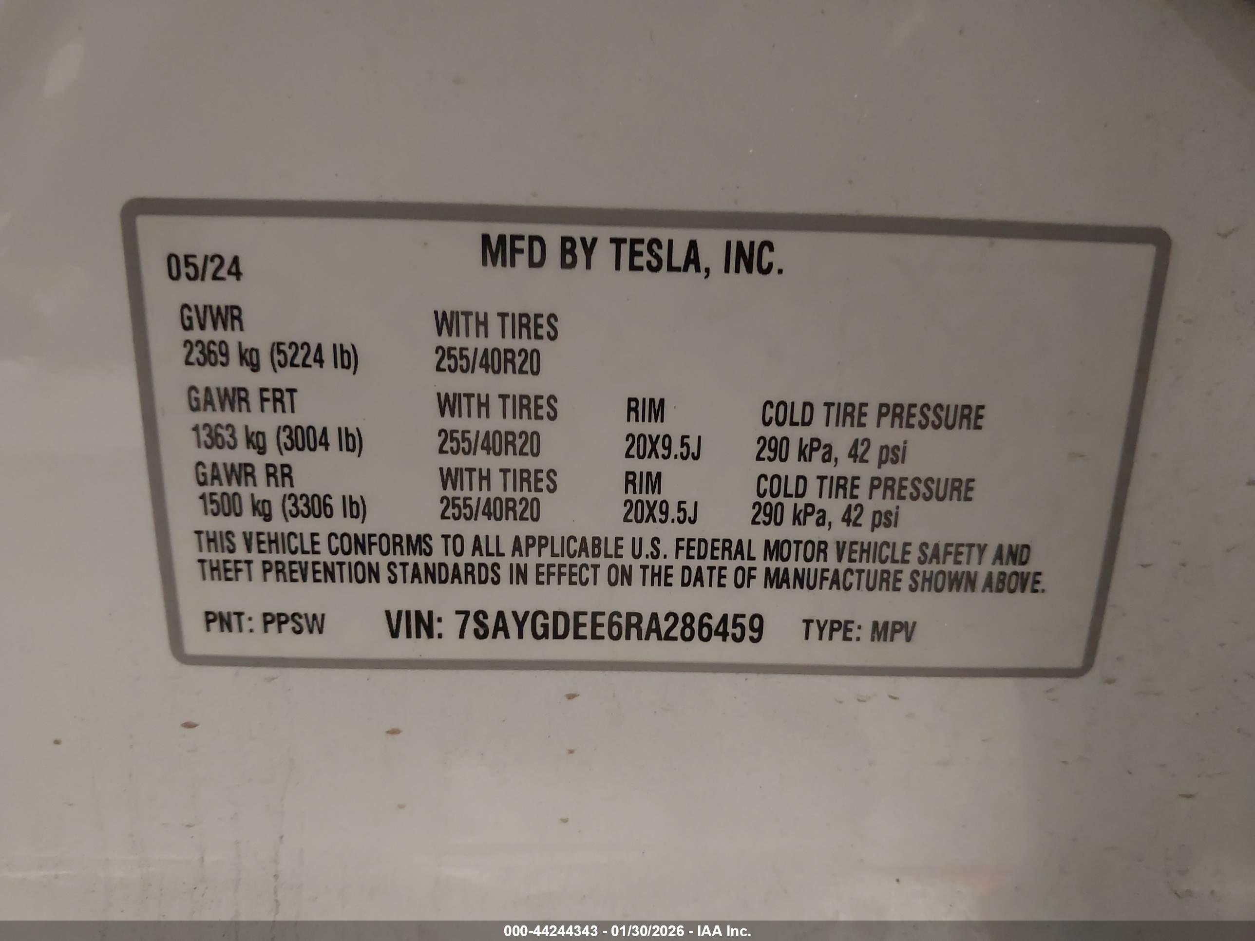 TESLA MODEL image 9