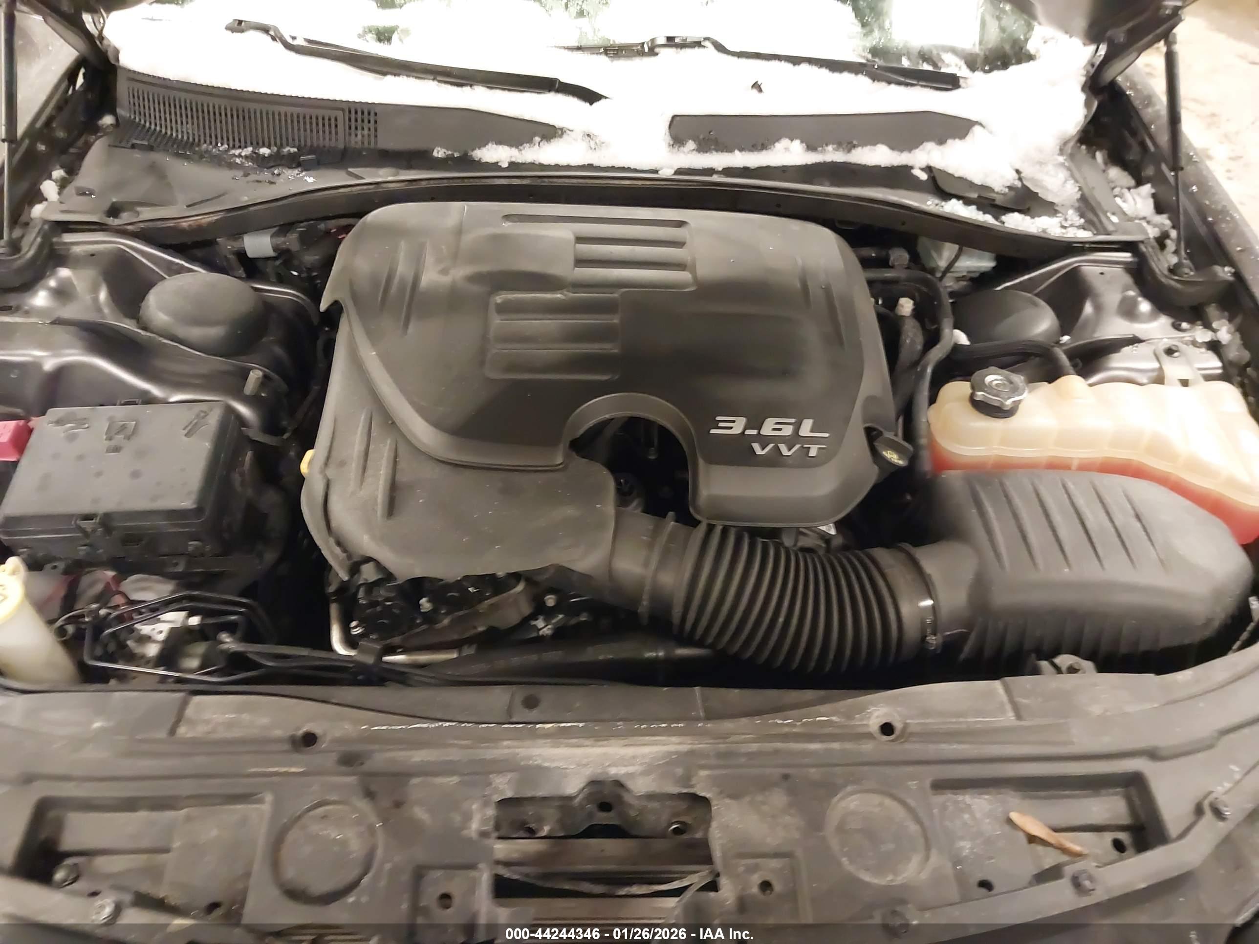 CHRYSLER 300 image 10