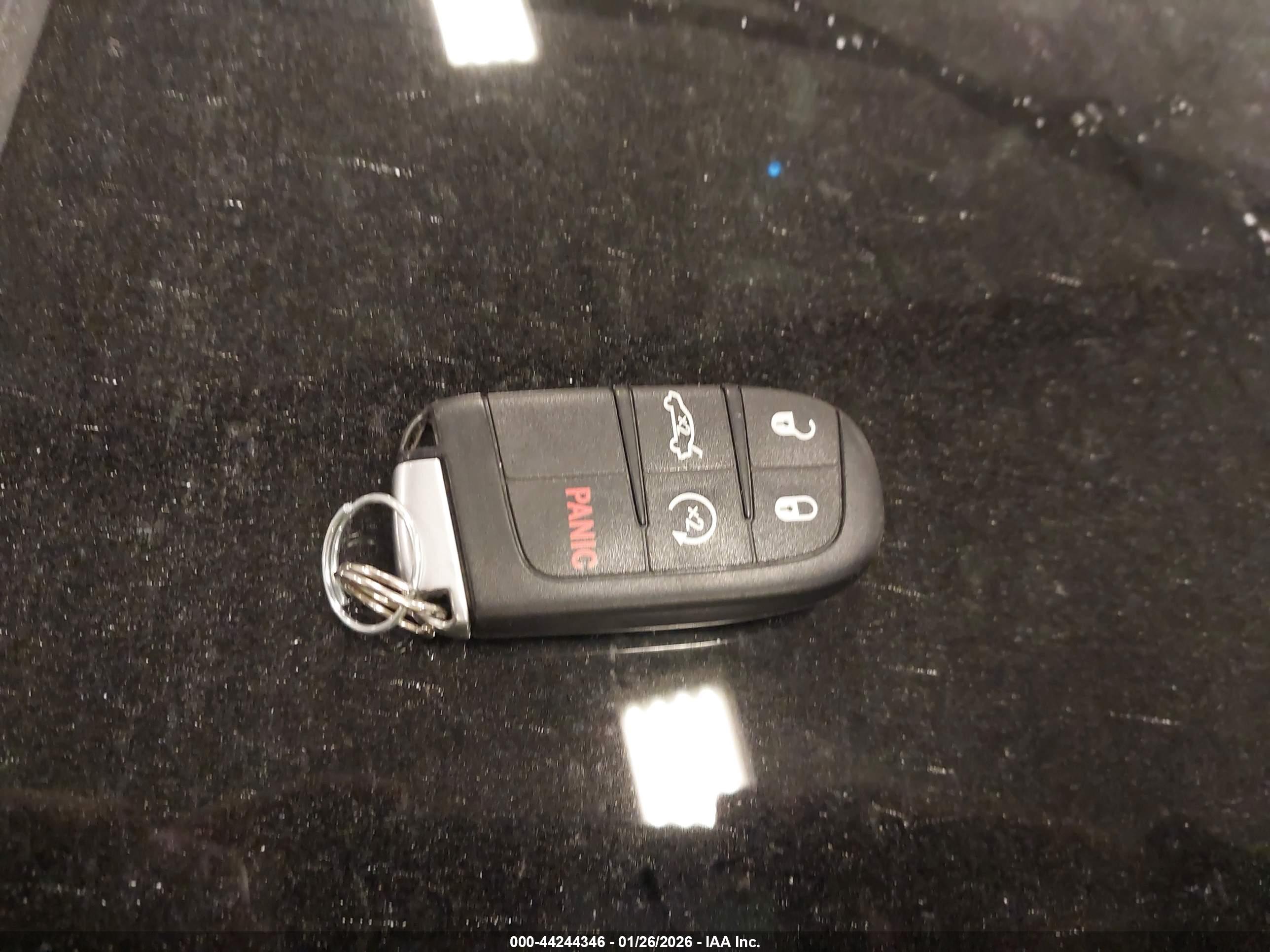 CHRYSLER 300 image 11