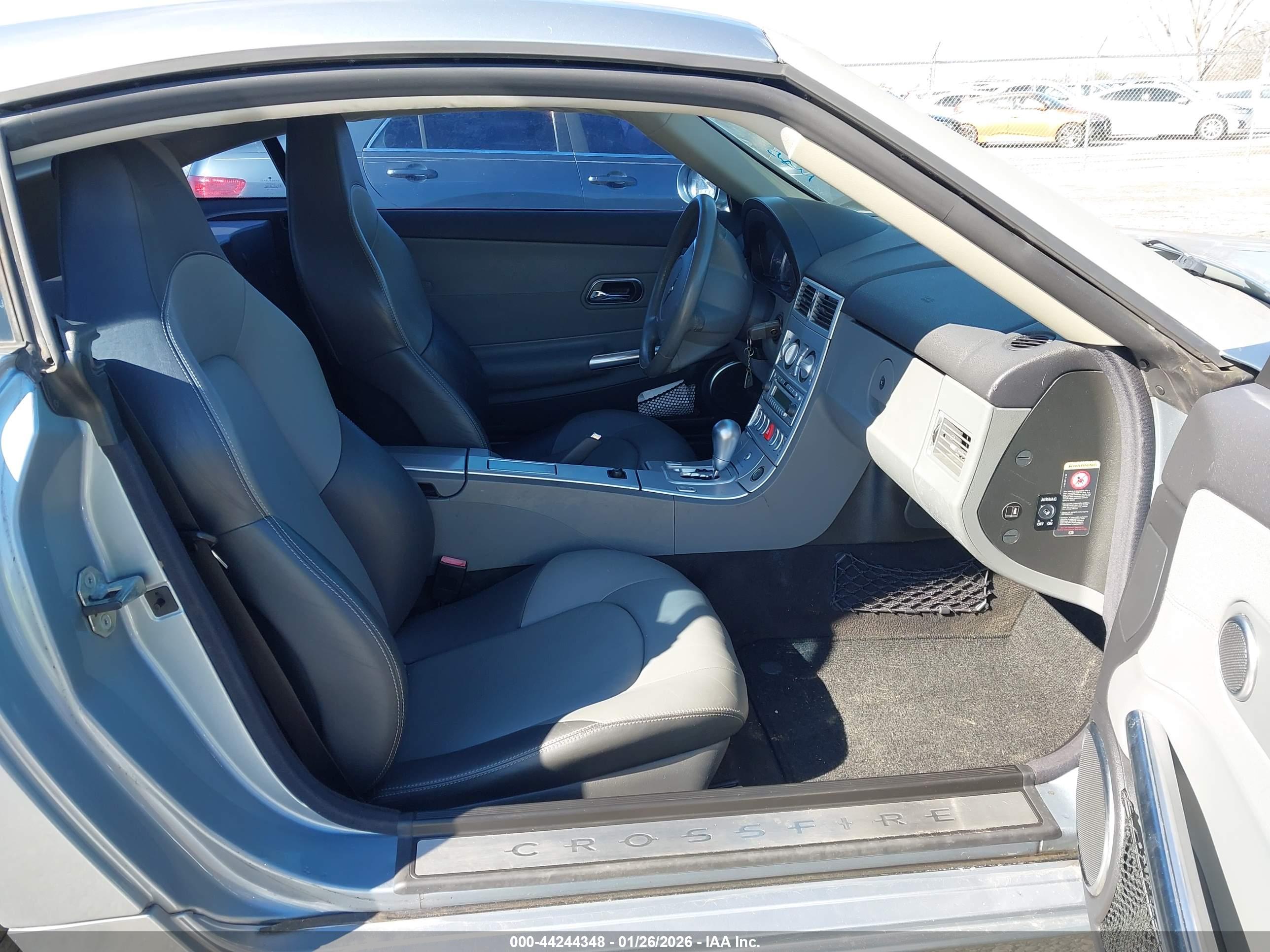 CHRYSLER CROSSFIRE image 5