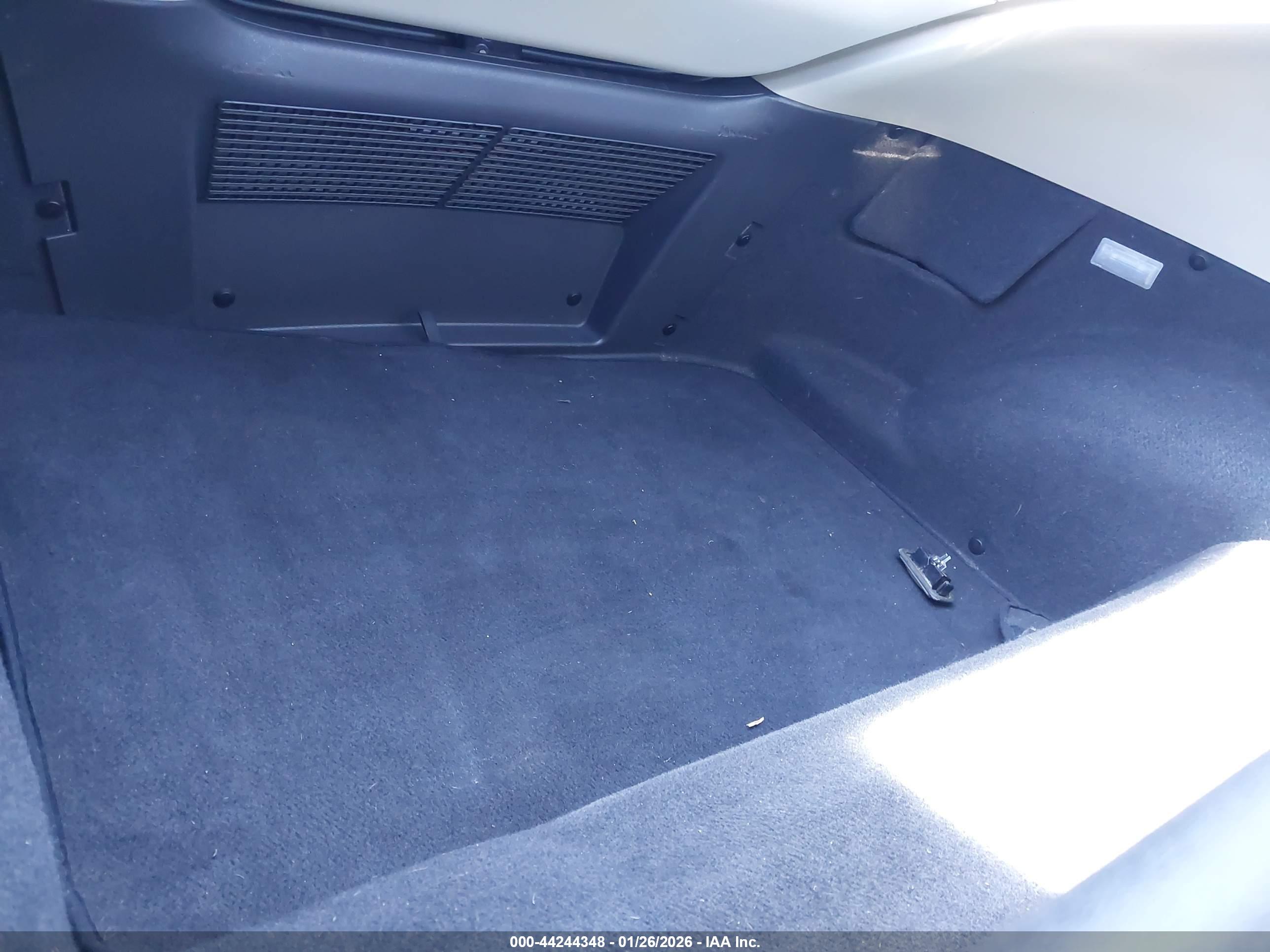 CHRYSLER CROSSFIRE image 8