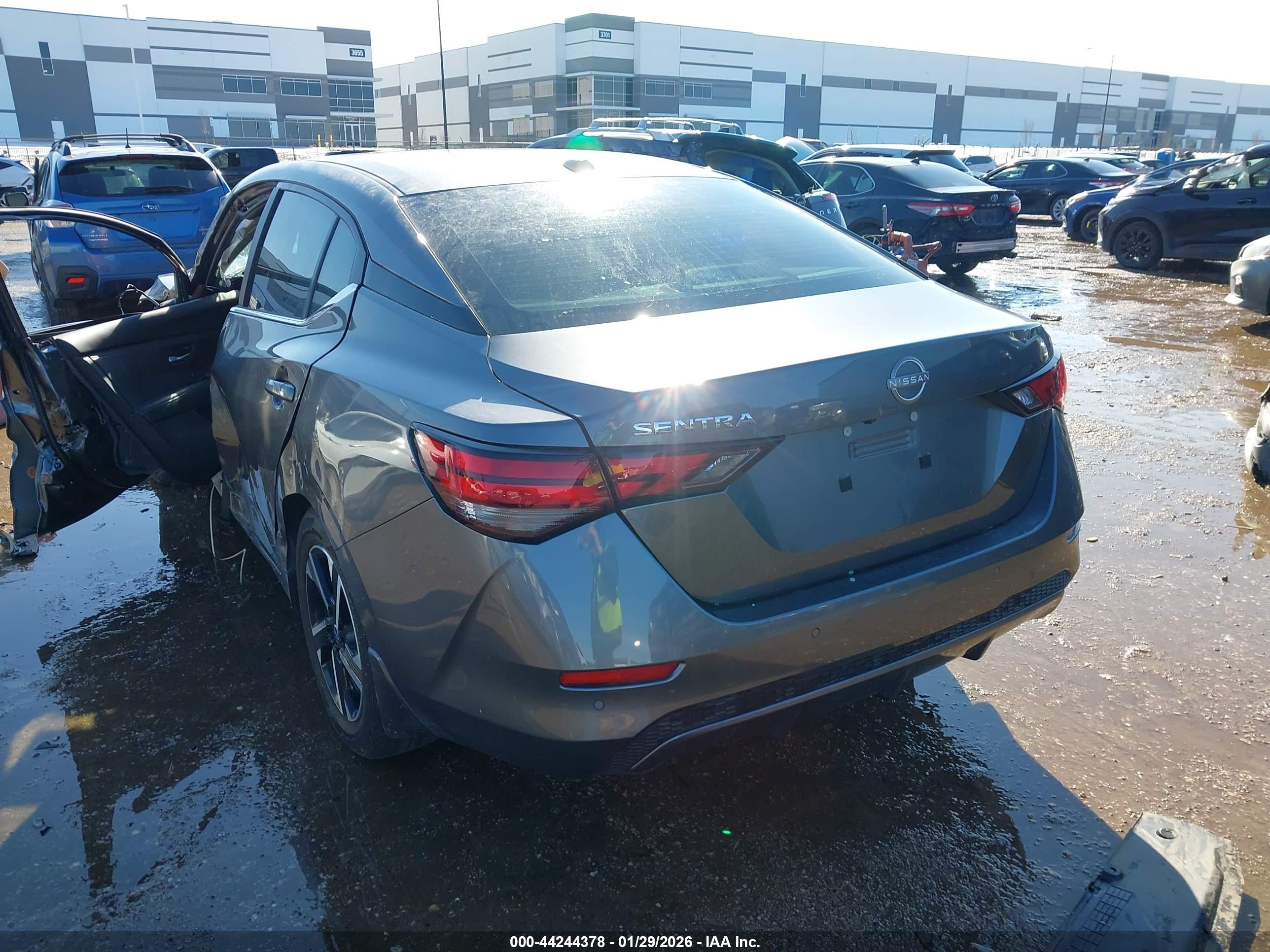 NISSAN SENTRA image 3