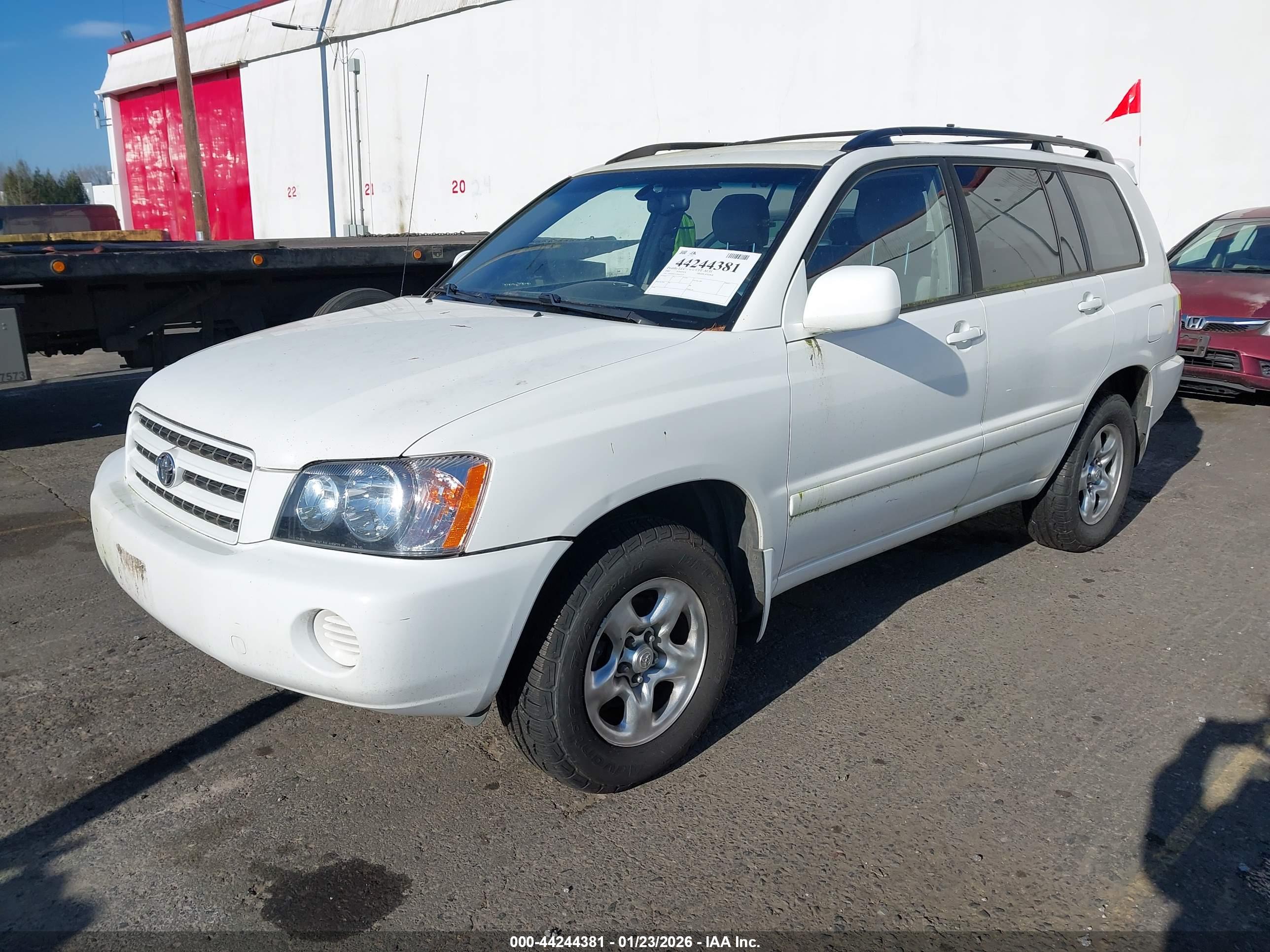 TOYOTA HIGHLANDER image 2