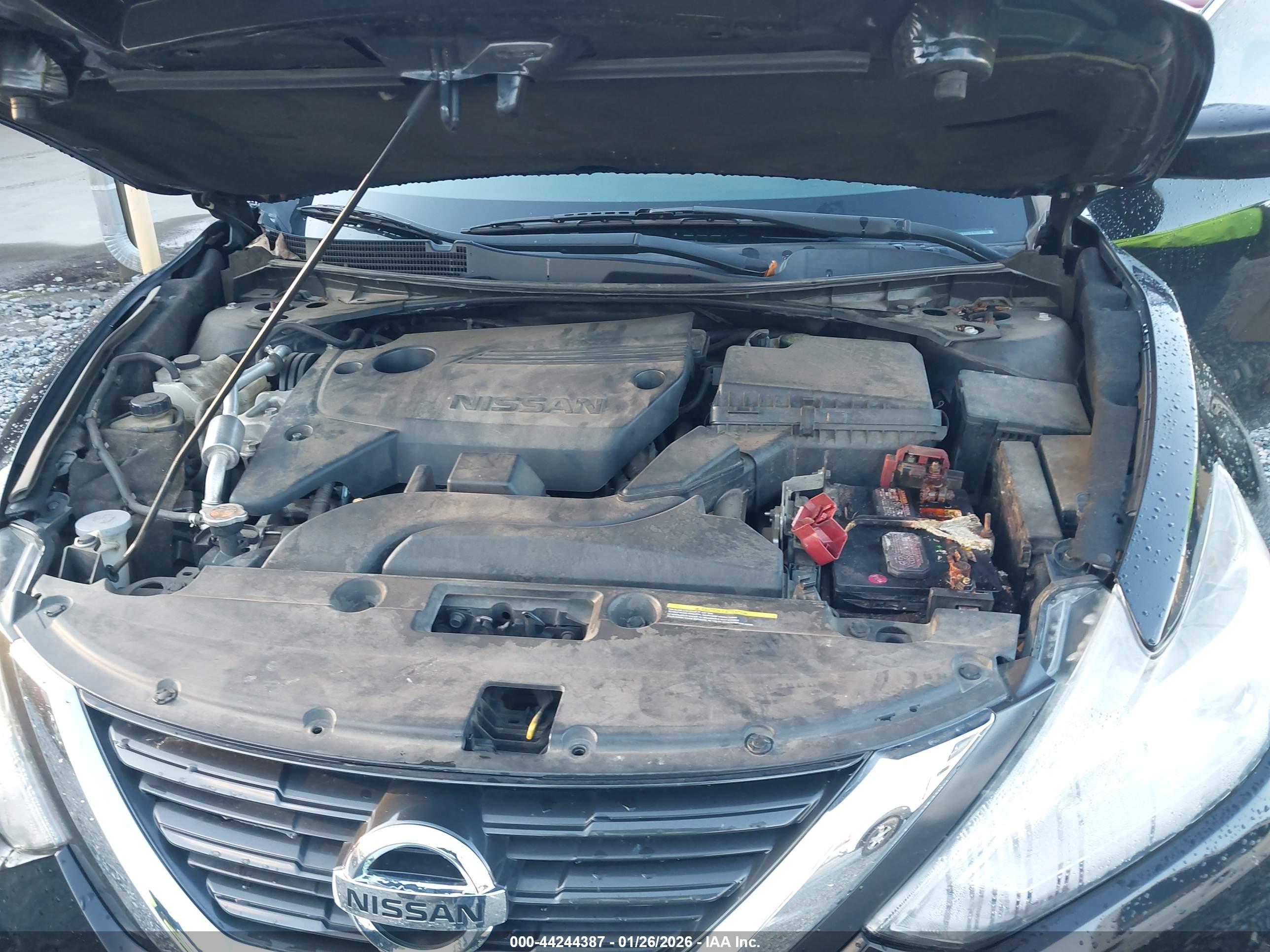 NISSAN ALTIMA image 10