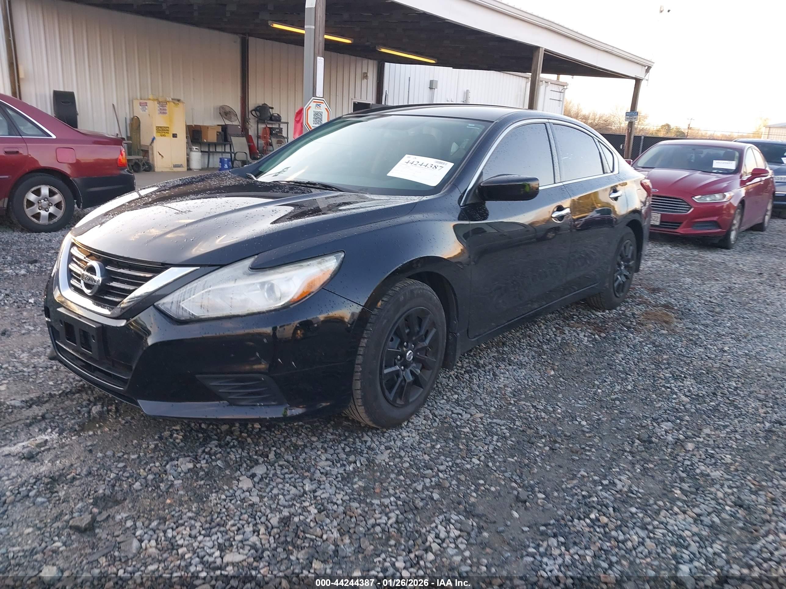 NISSAN ALTIMA image 2