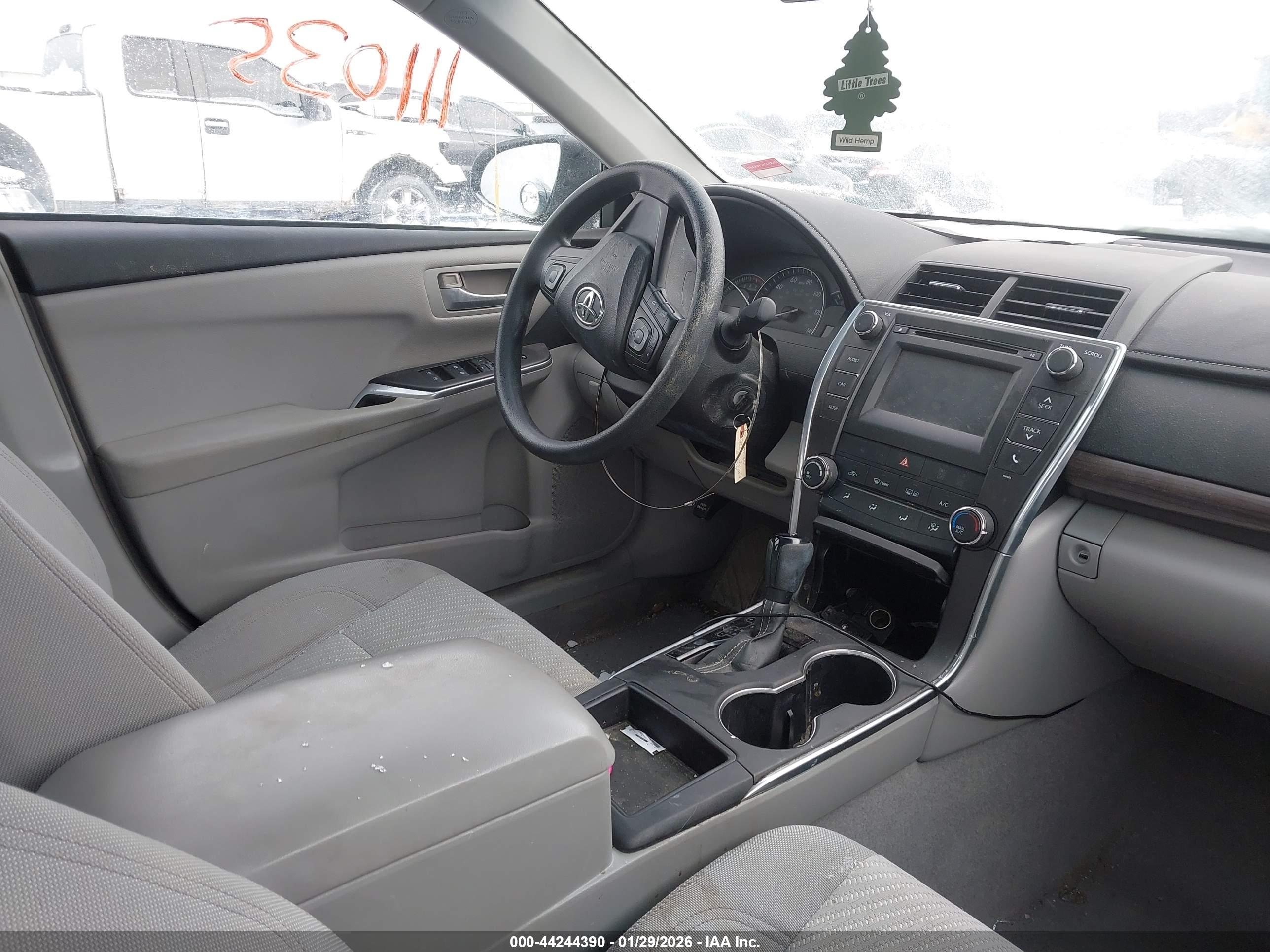 TOYOTA CAMRY image 5