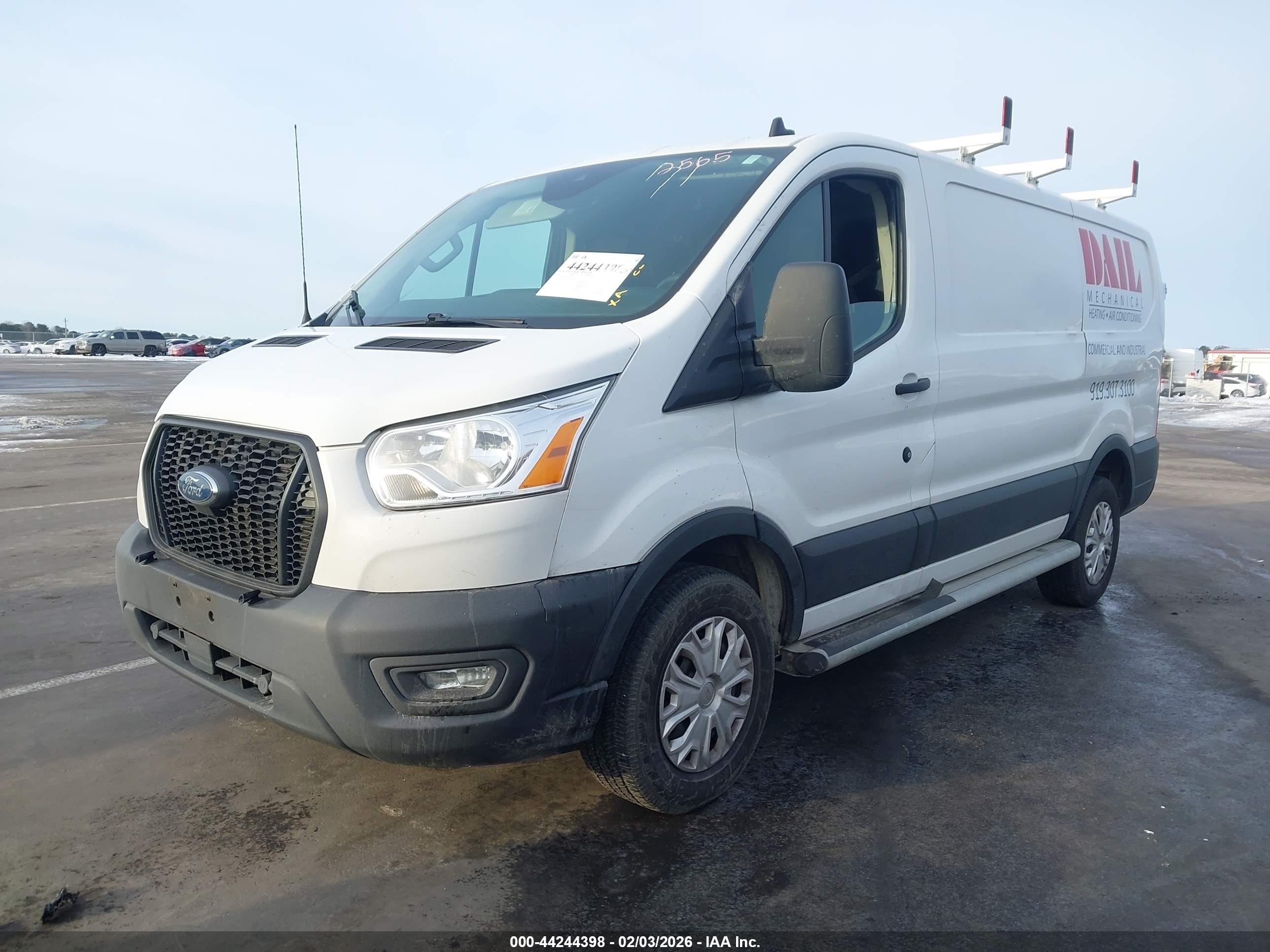 FORD TRANSIT-250 image 2