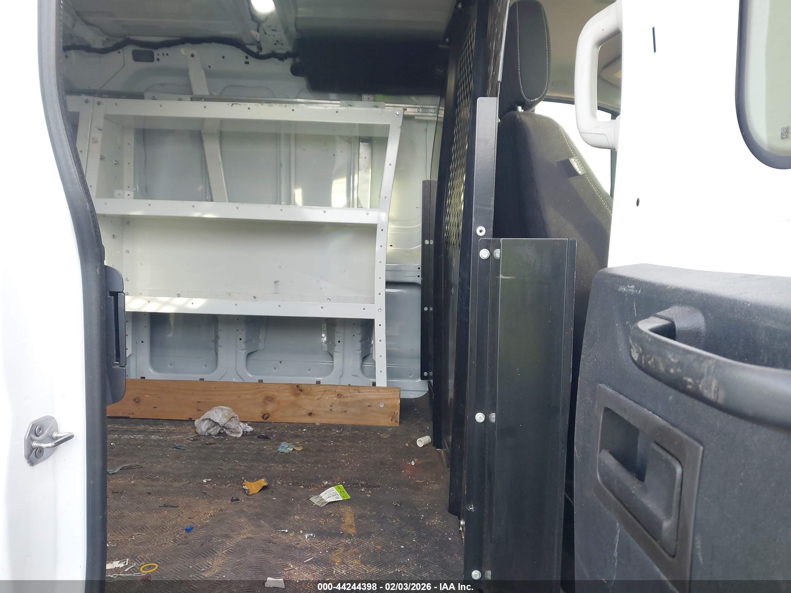 FORD TRANSIT-250 image 8