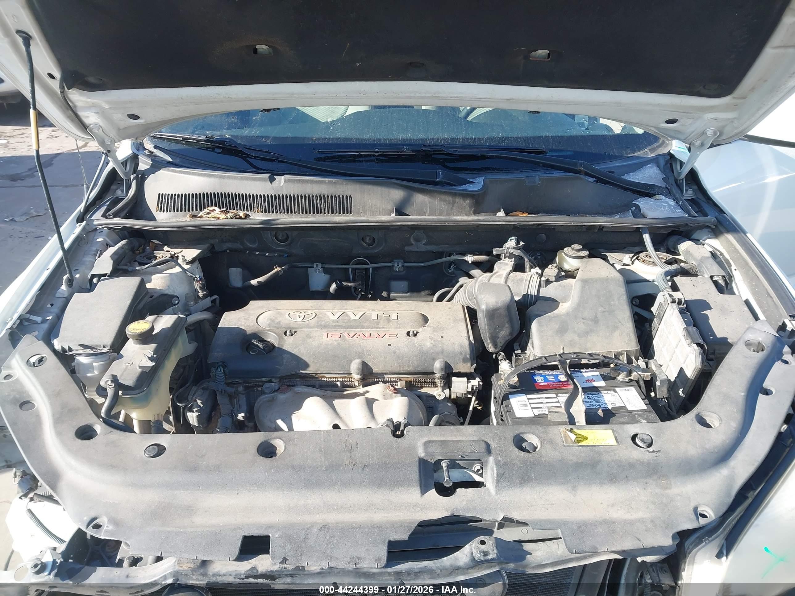 TOYOTA RAV4 image 10