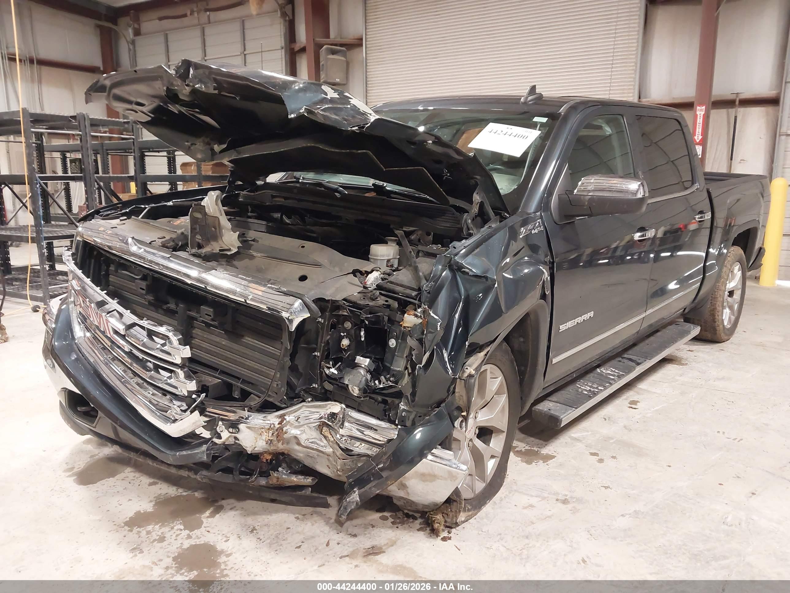 GMC SIERRA image 6