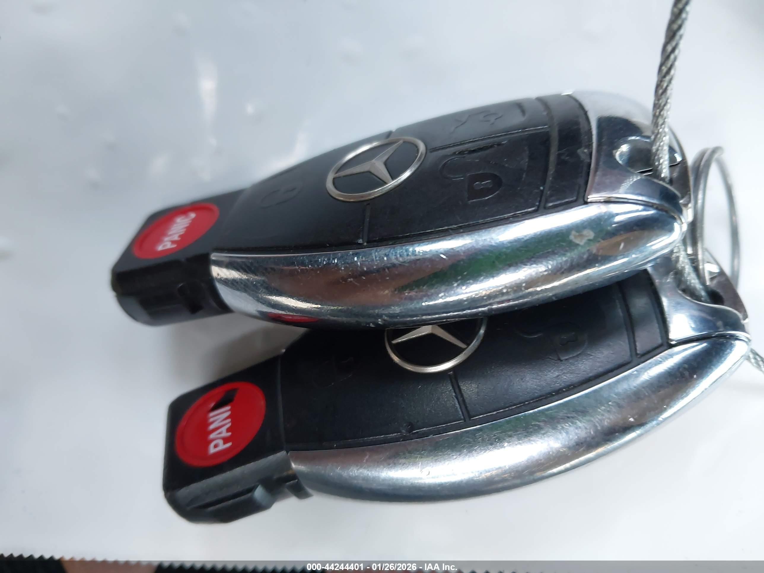 MERCEDES-BENZ S550 image 11