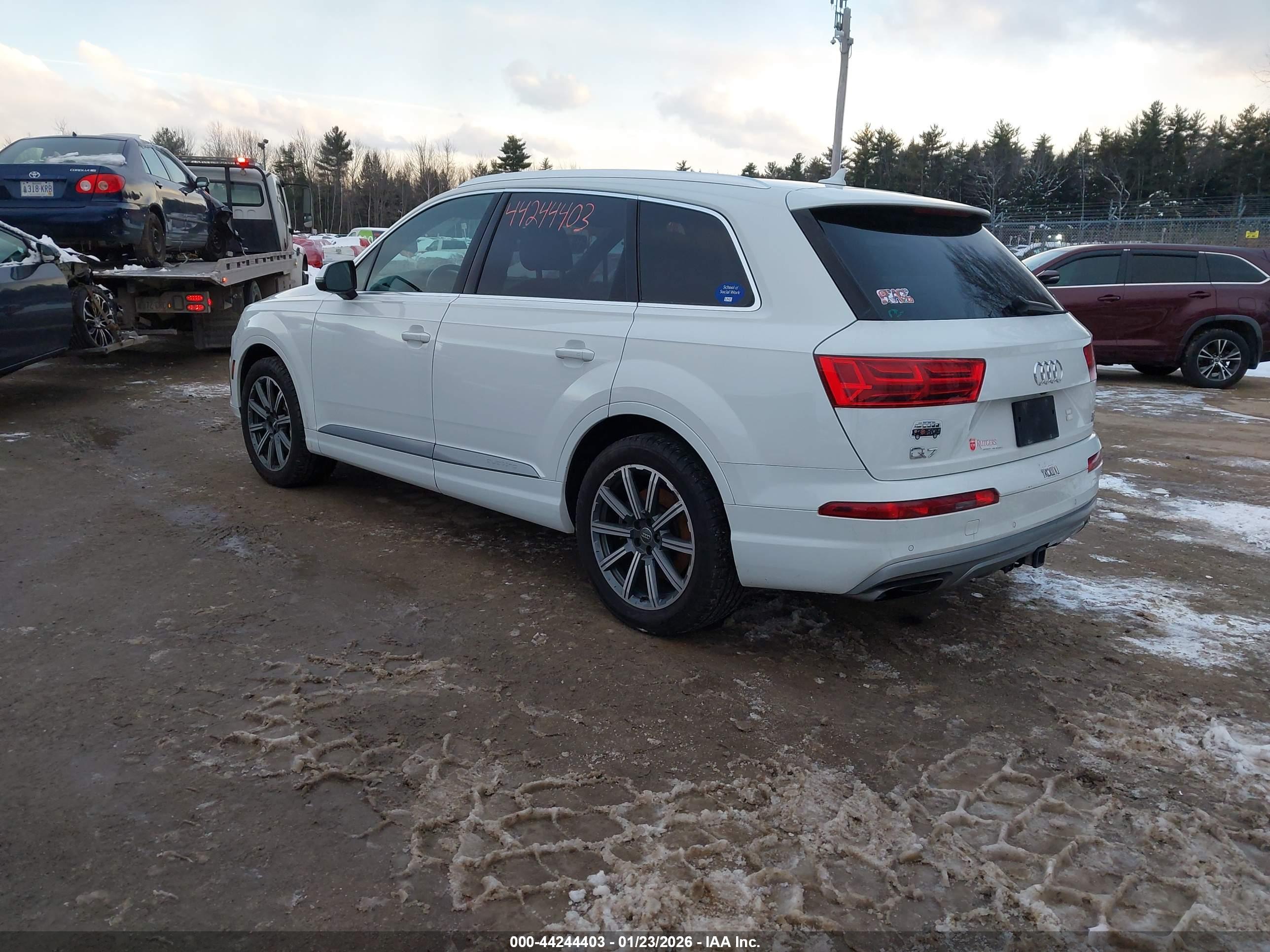 AUDI Q7 image 3