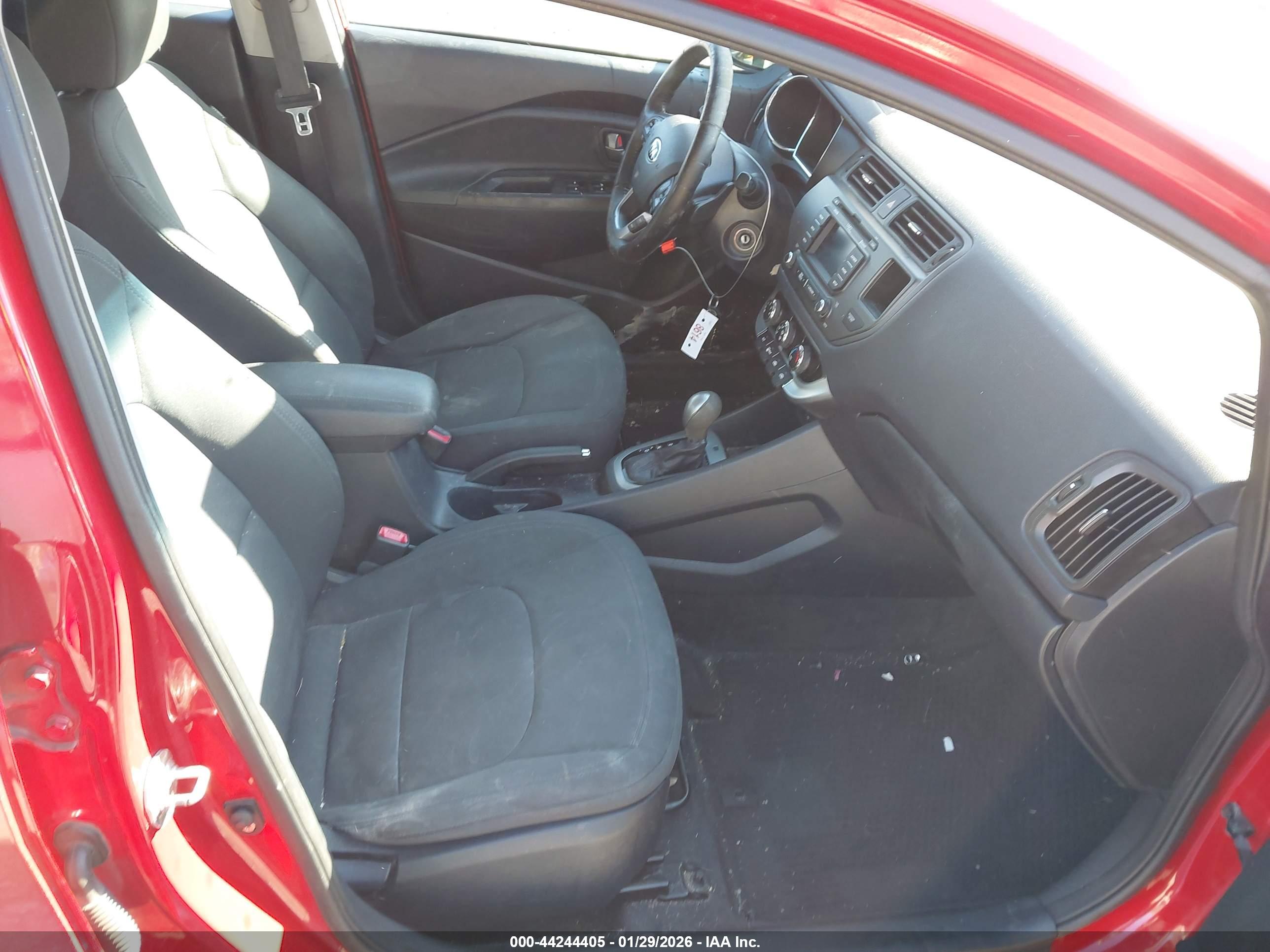 KIA RIO image 5
