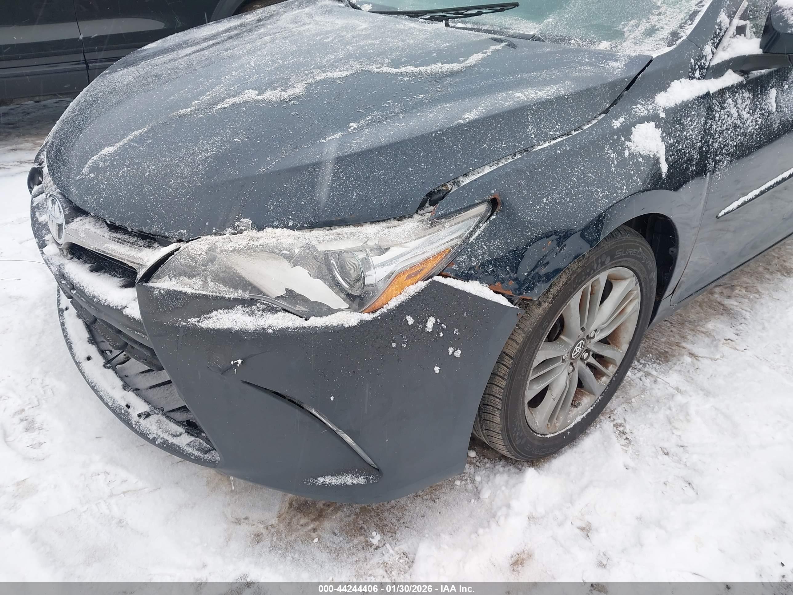 TOYOTA CAMRY image 6