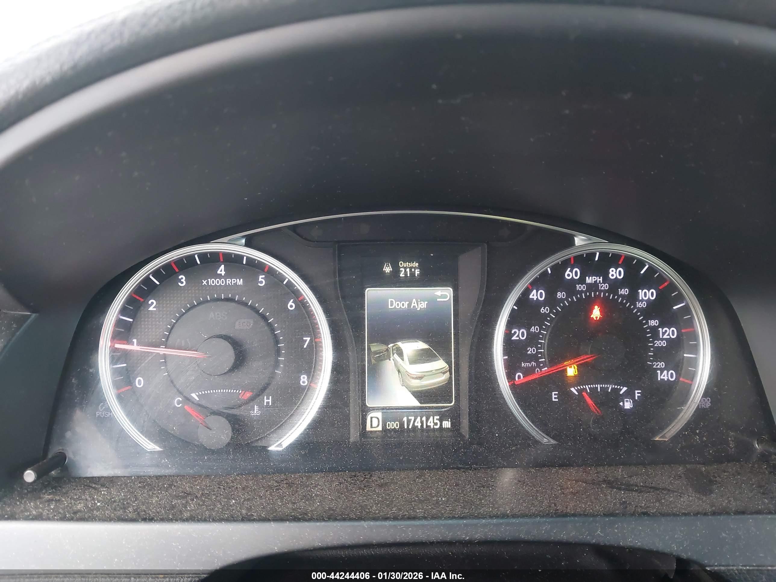 TOYOTA CAMRY image 7