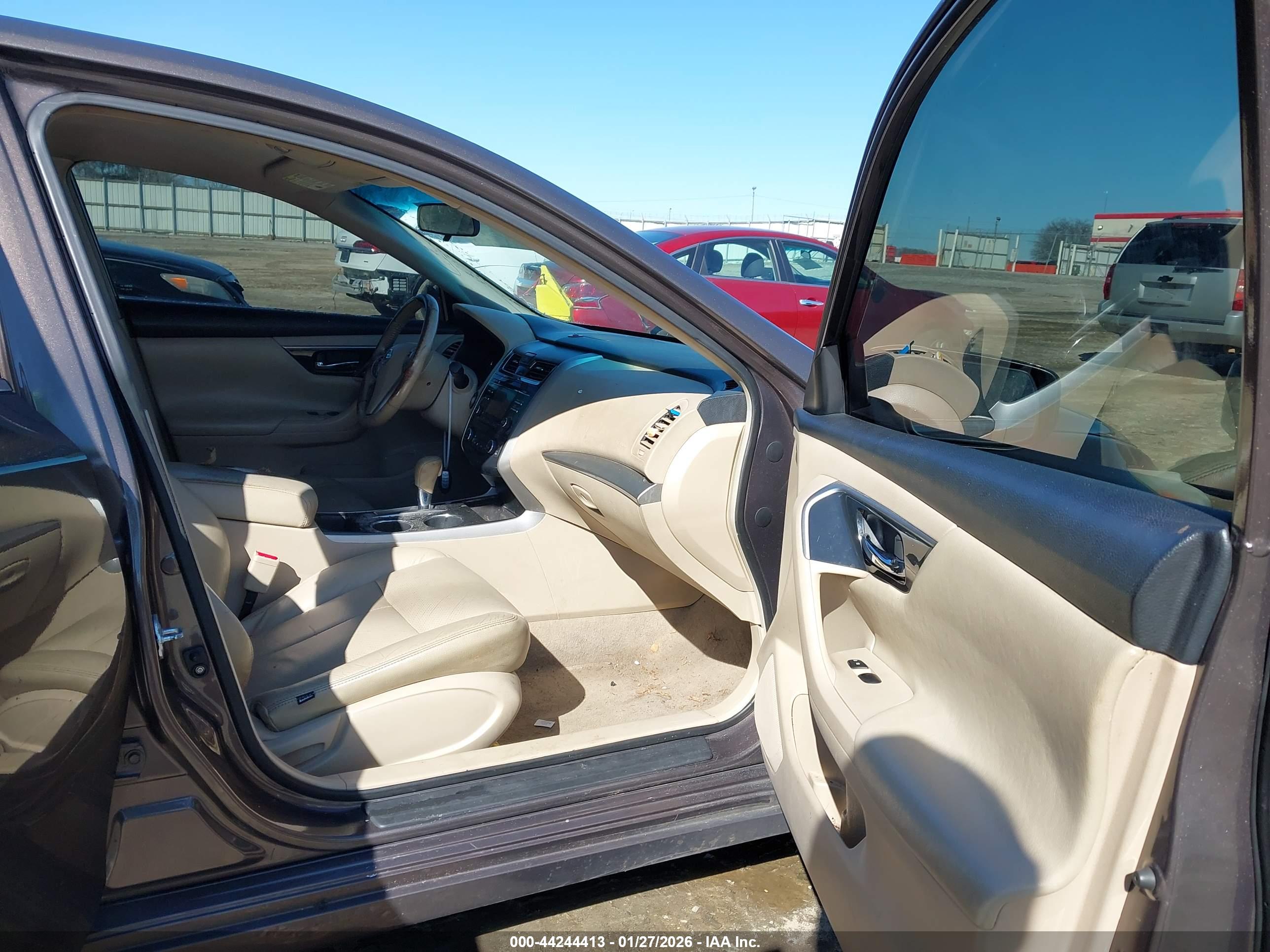 NISSAN ALTIMA image 5