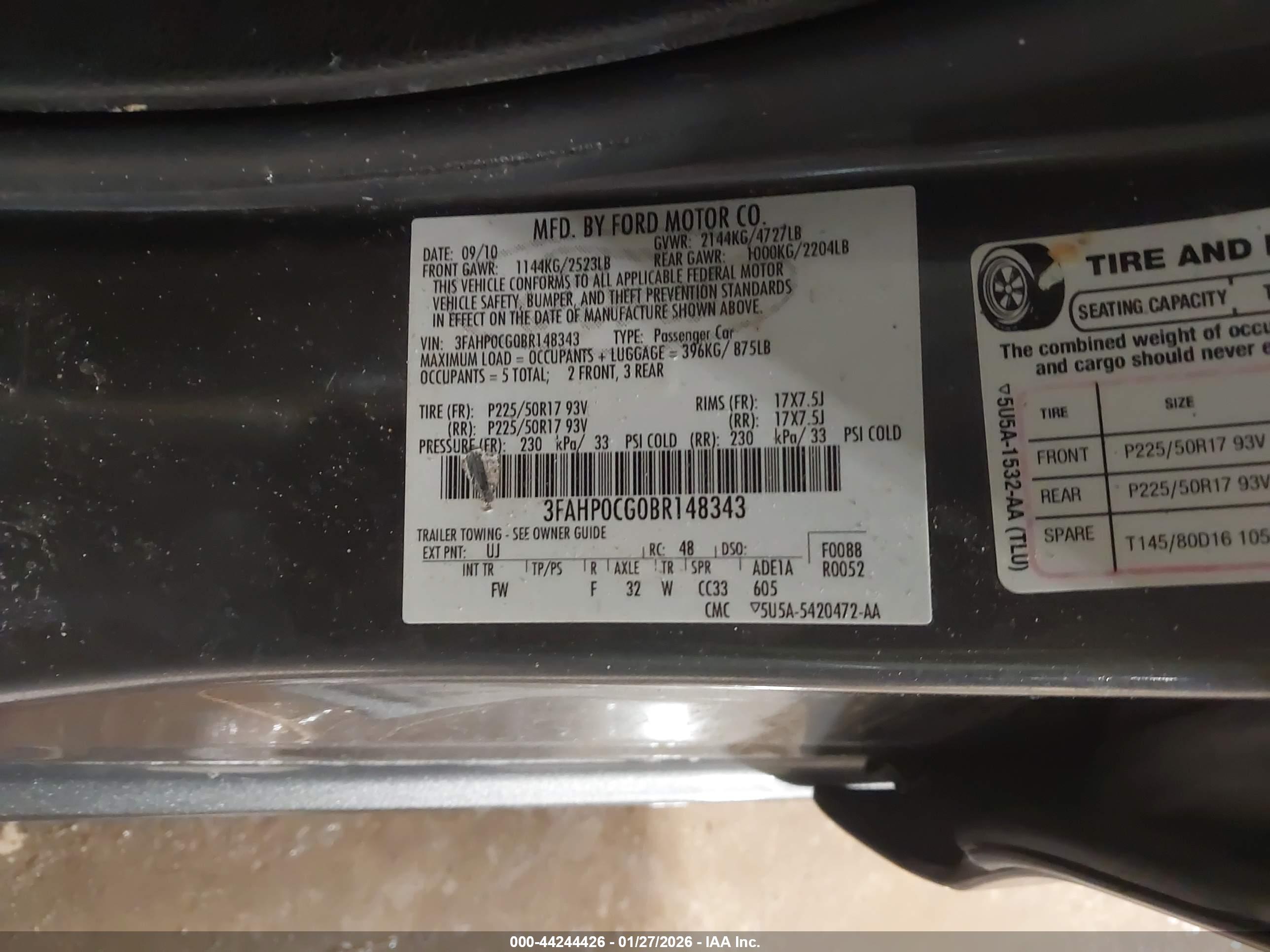 FORD FUSION image 9