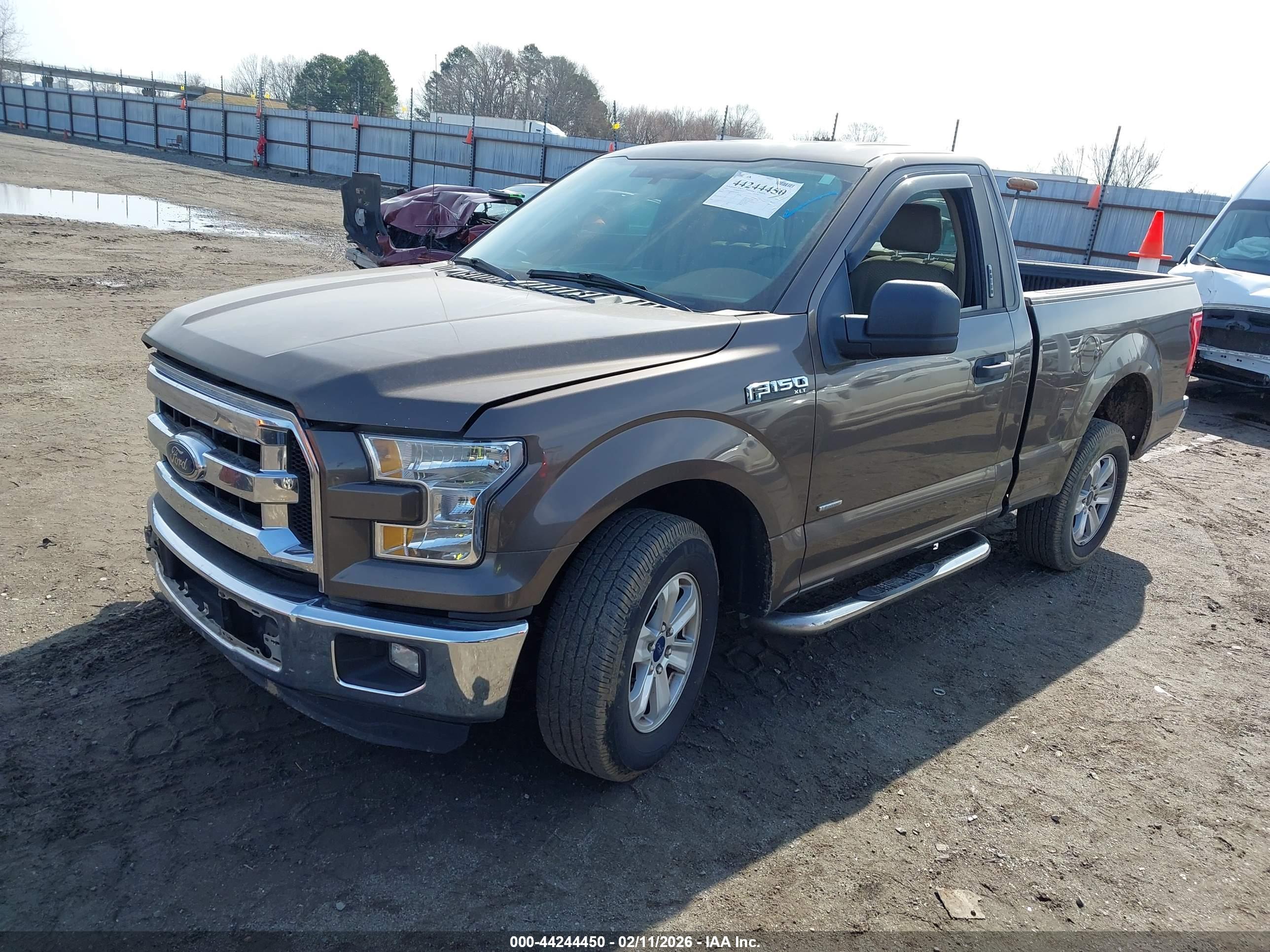 FORD F-150 image 2