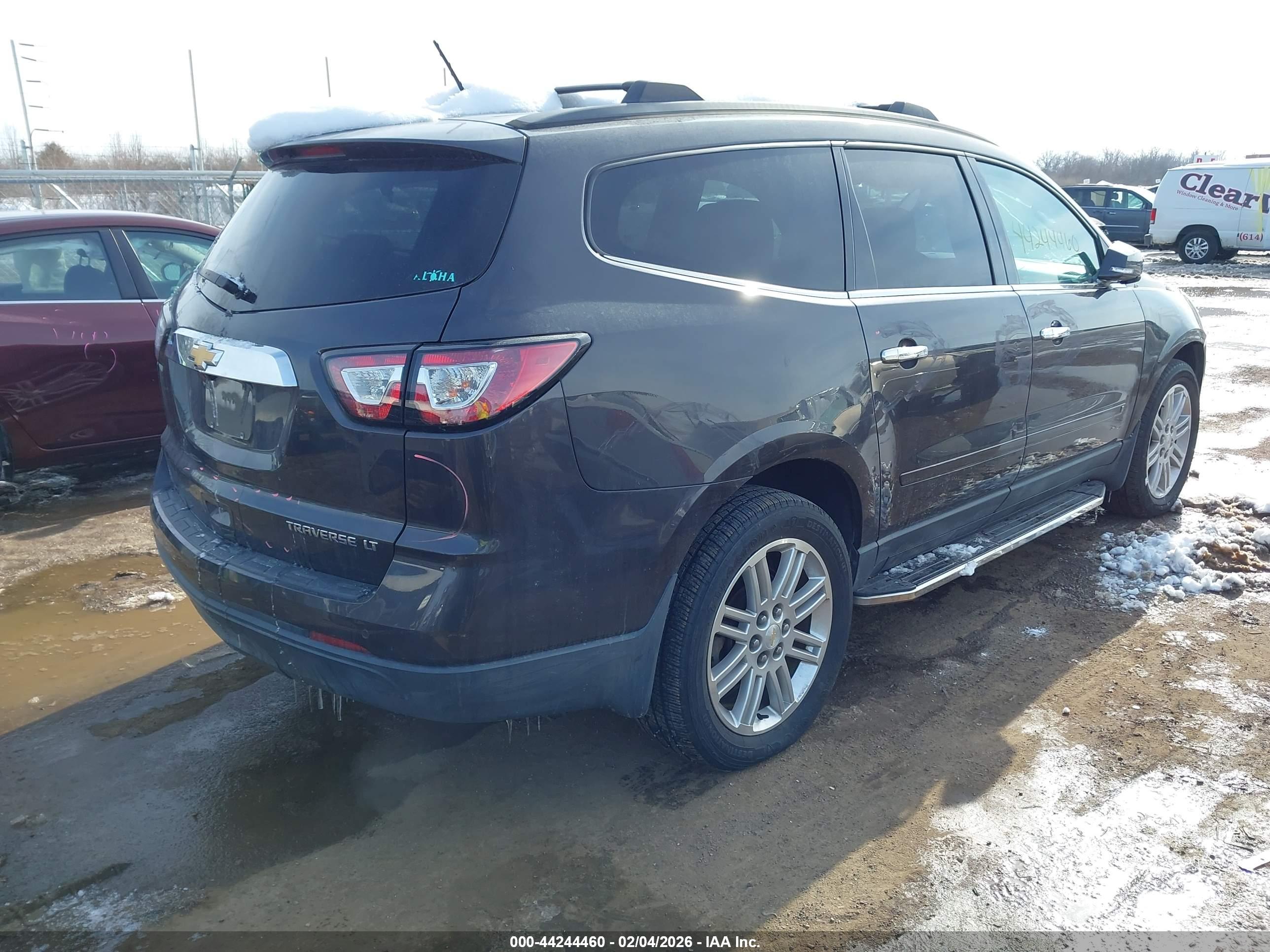 CHEVROLET TRAVERSE image 4