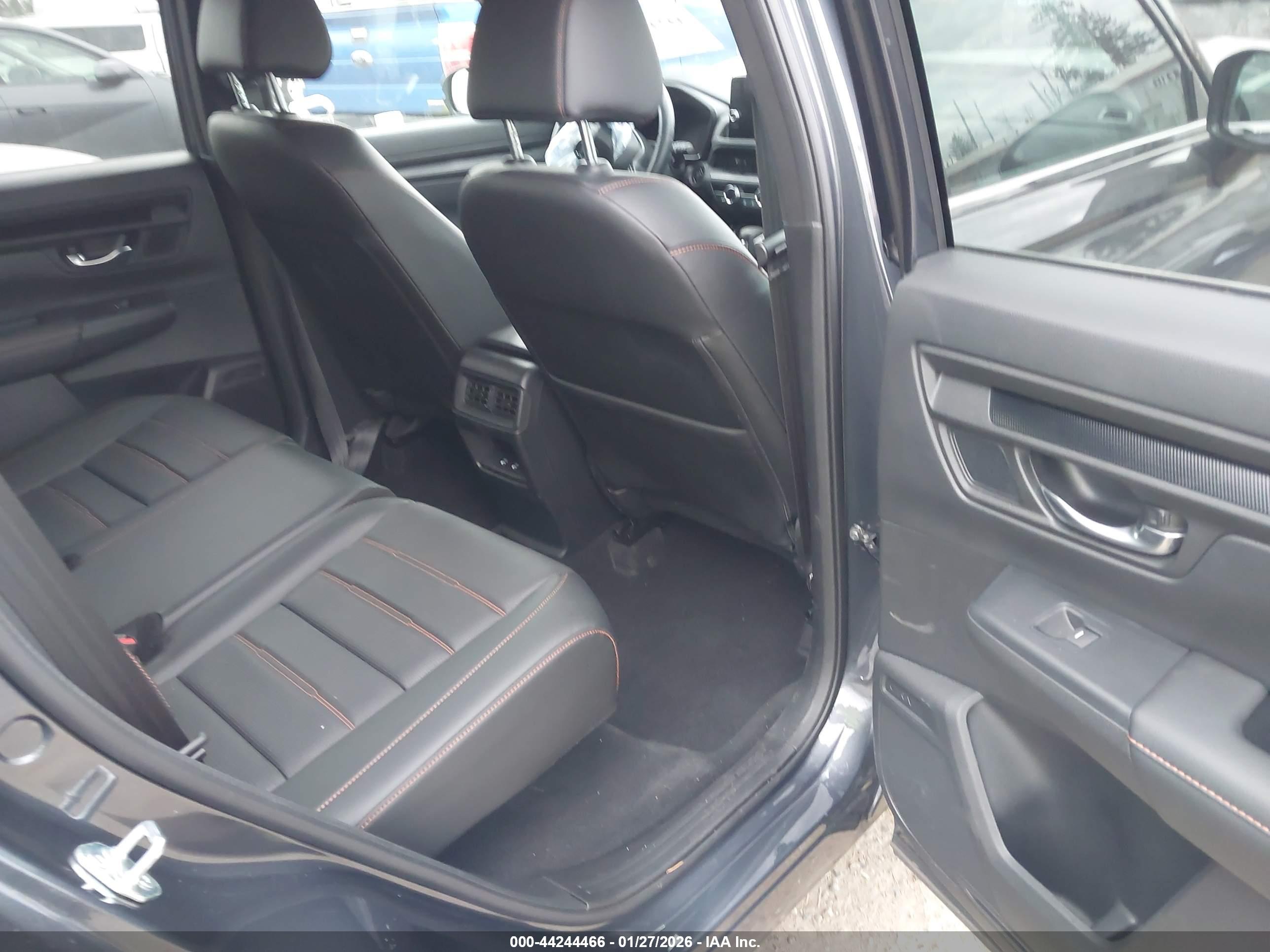 HONDA CR-V image 8