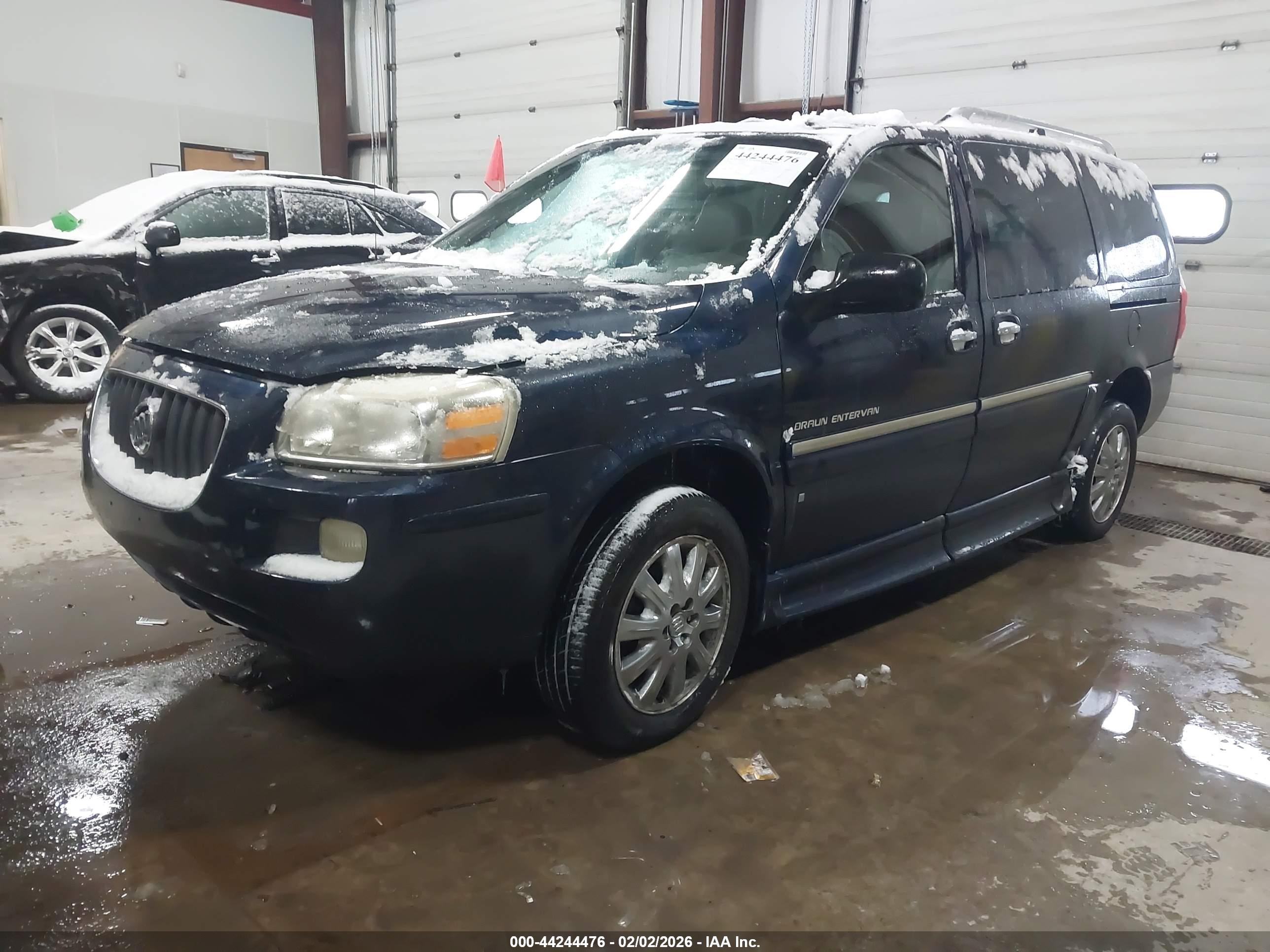 BUICK TERRAZA image 2