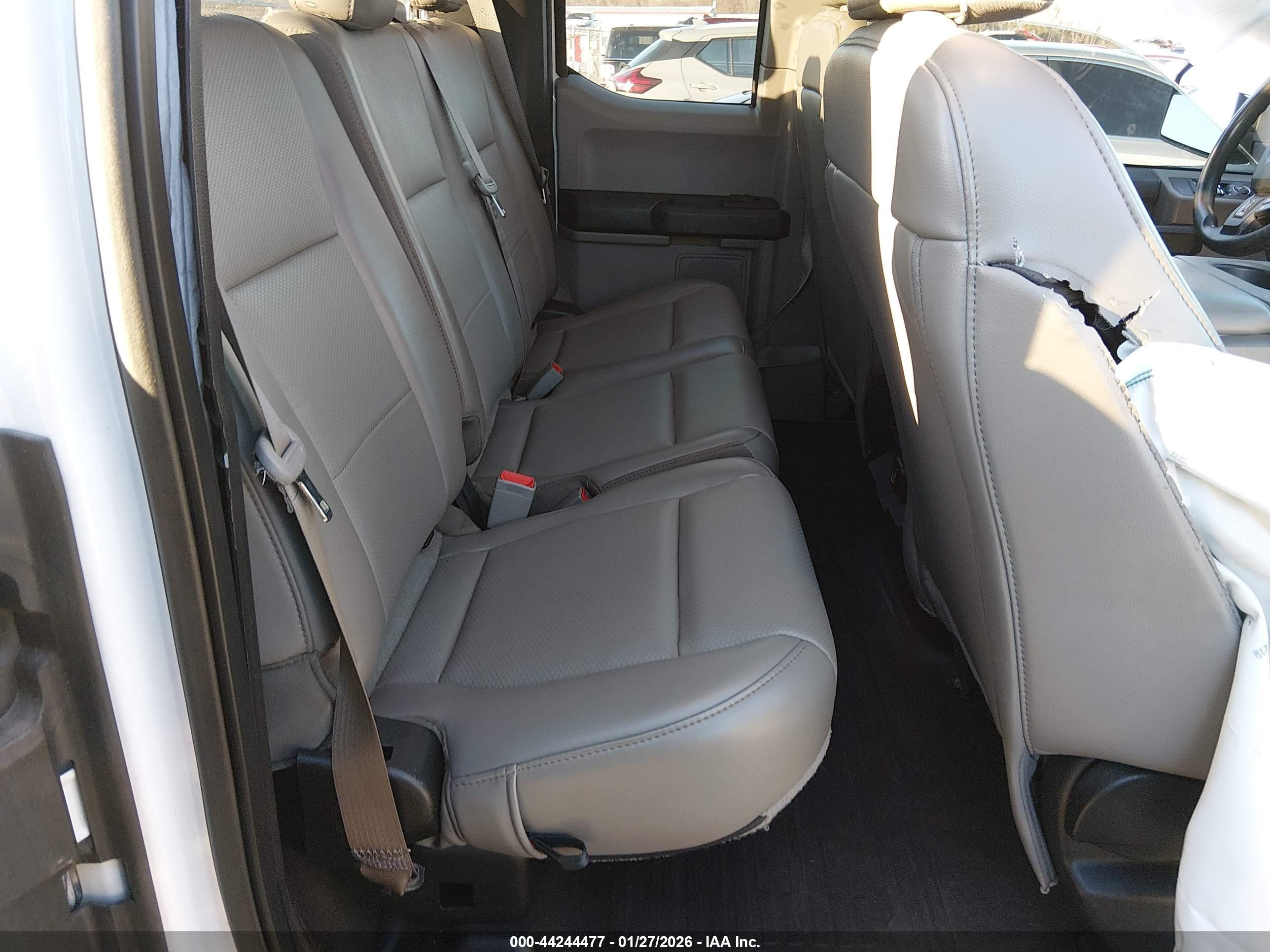 FORD F-150 image 8