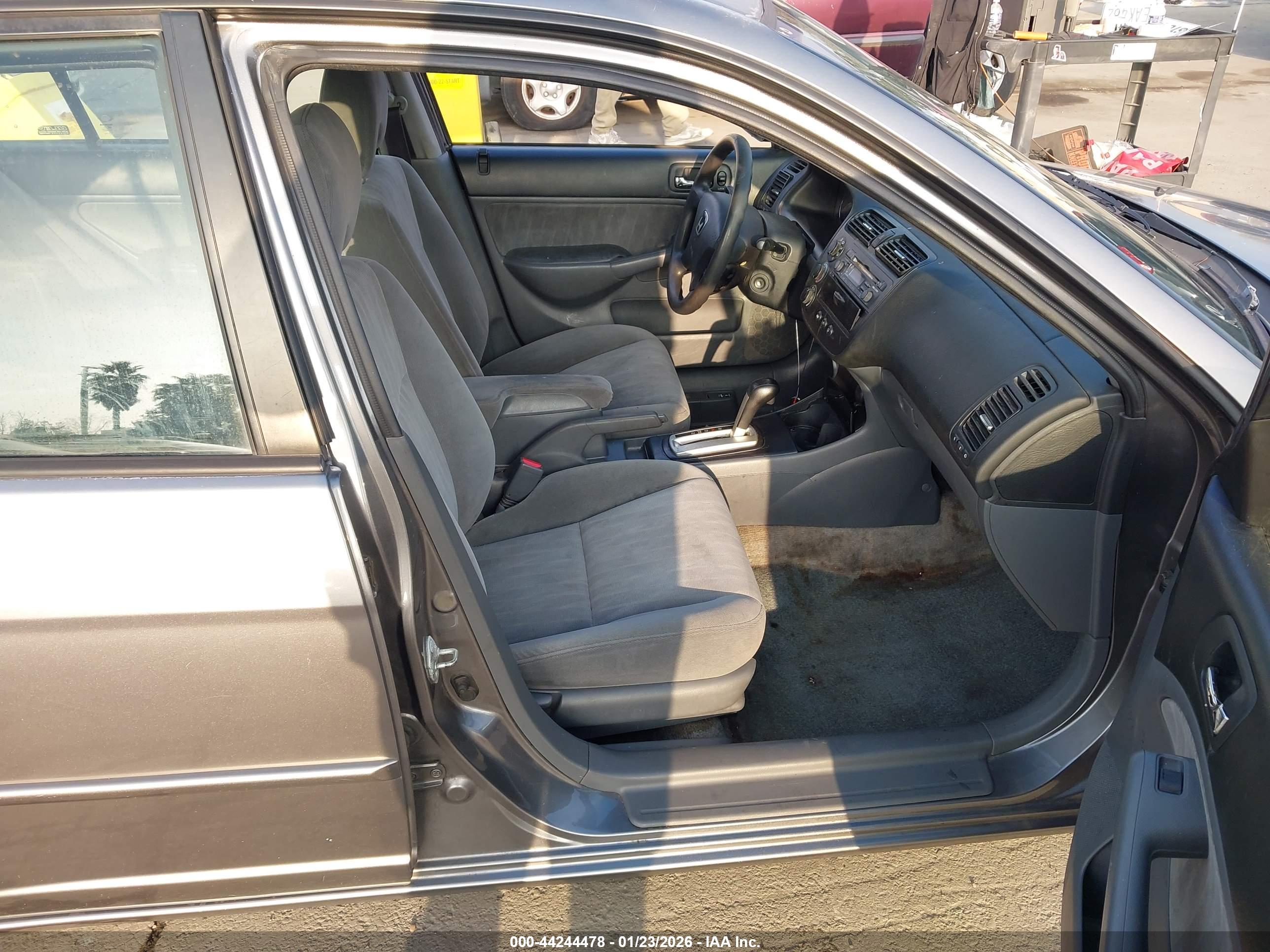 HONDA CIVIC image 5