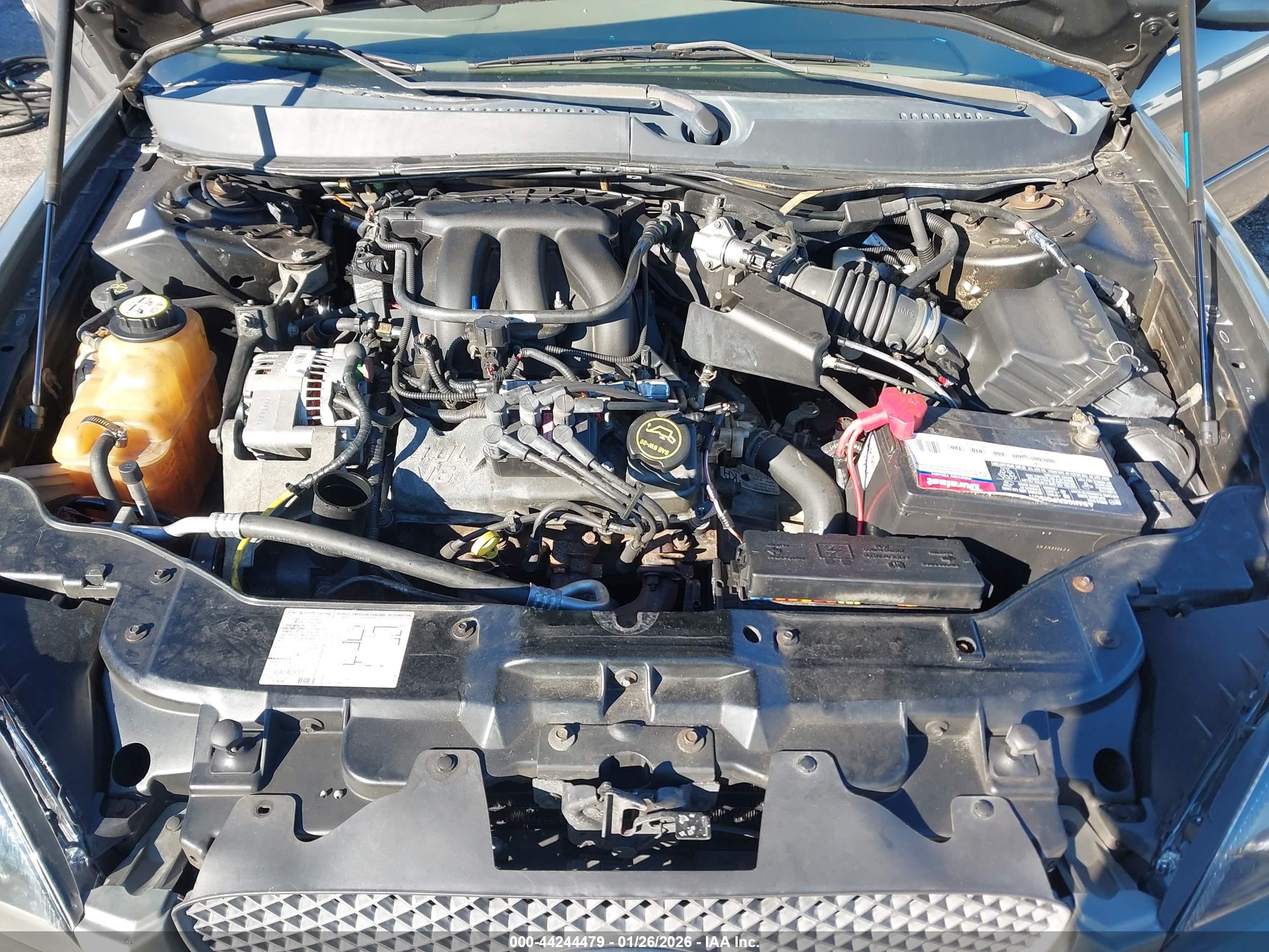 FORD TAURUS image 10