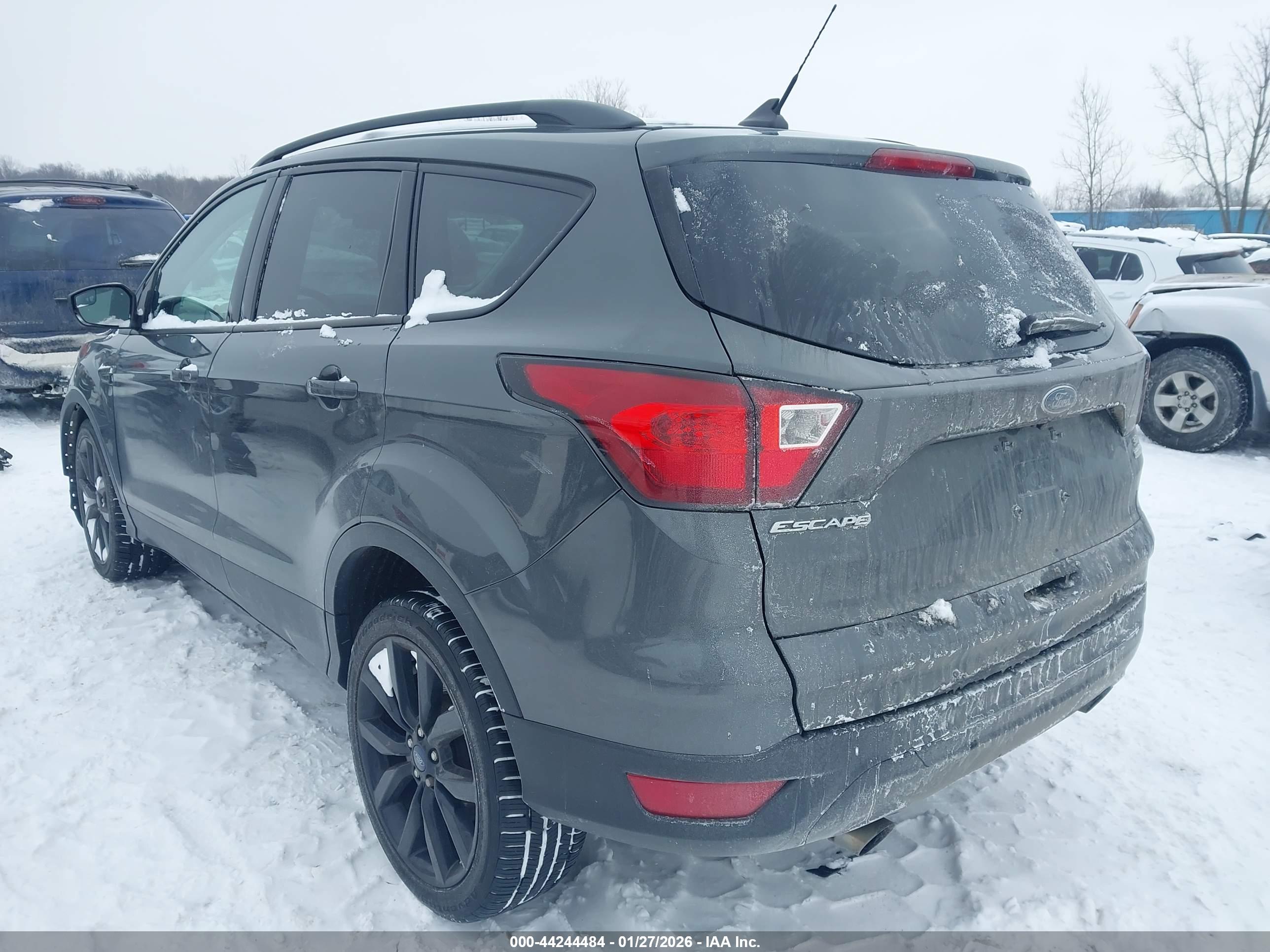 FORD ESCAPE image 3