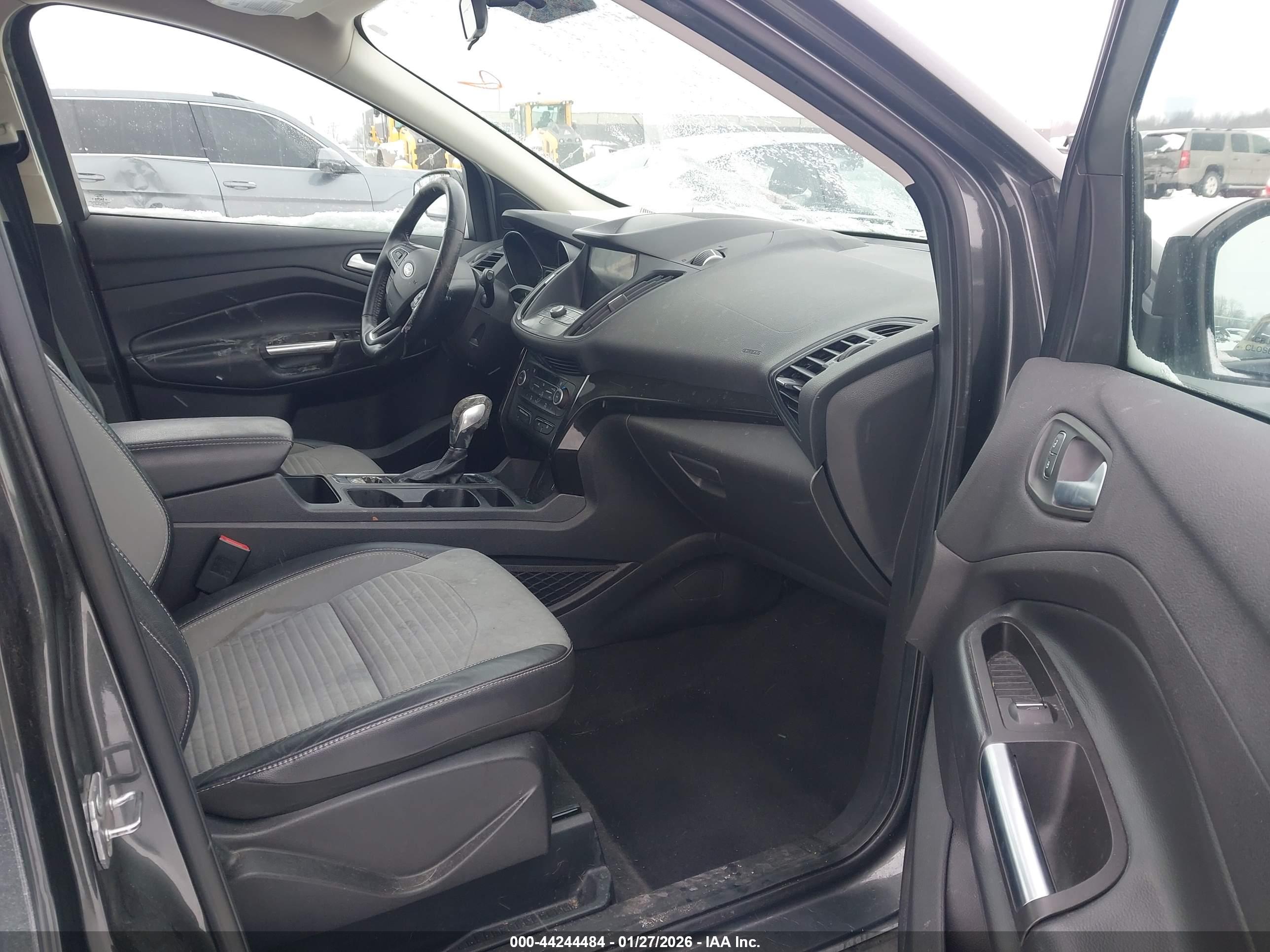 FORD ESCAPE image 5