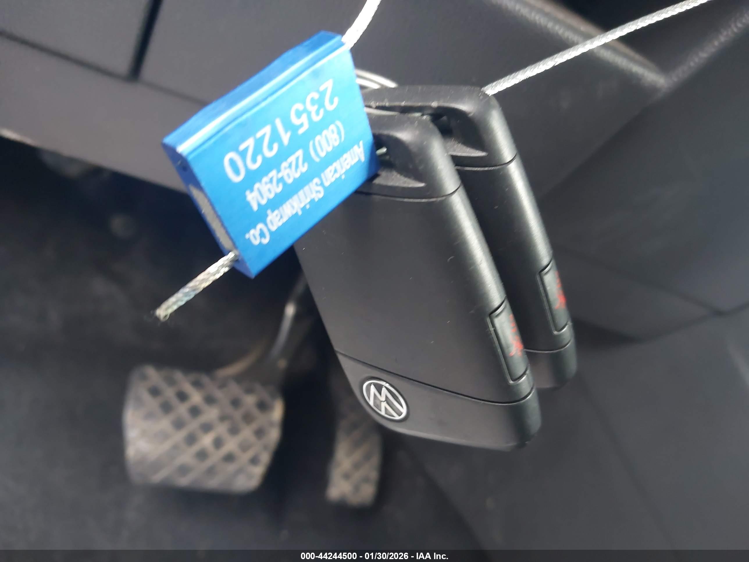 VOLKSWAGEN TAOS image 11