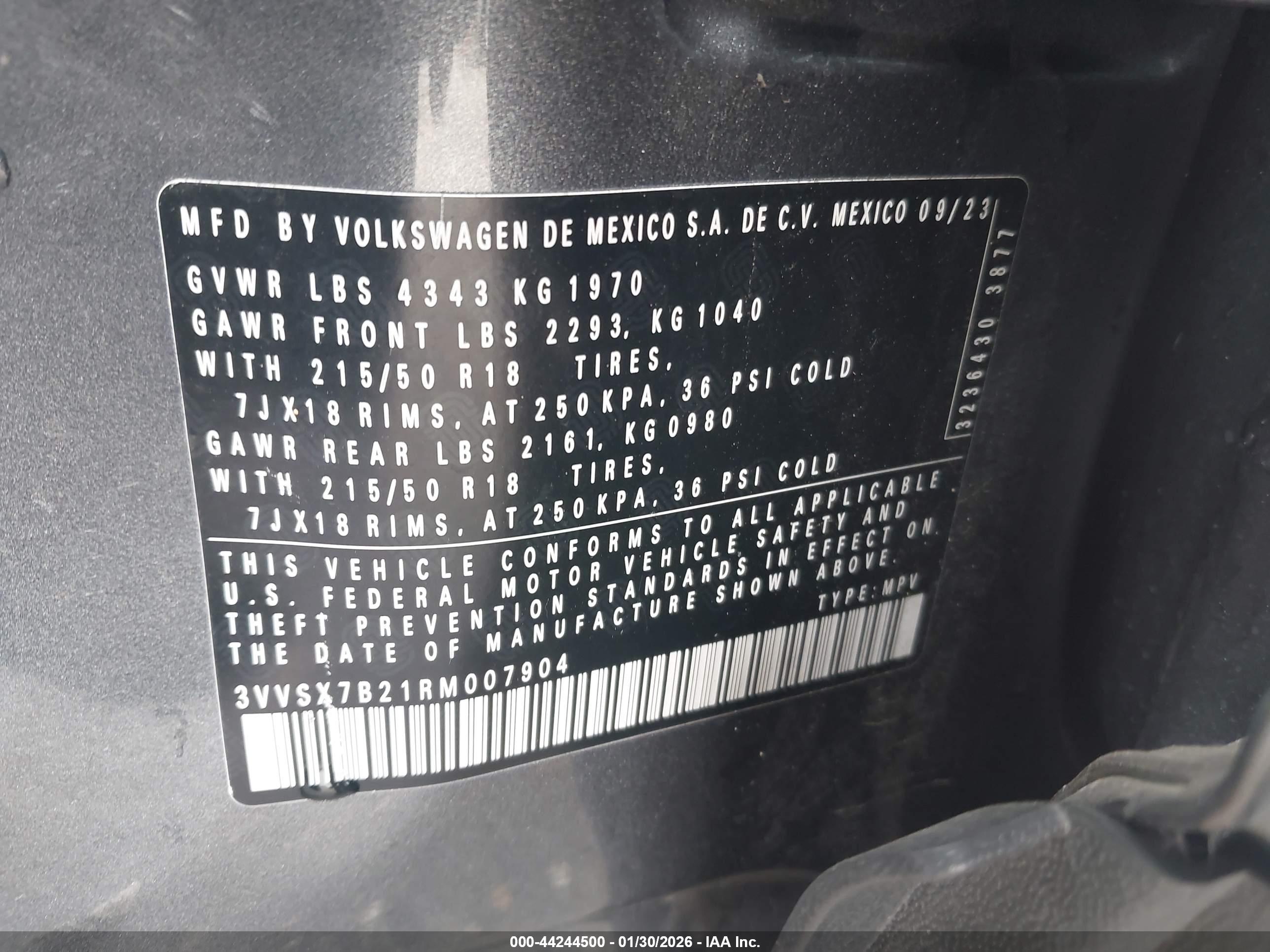 VOLKSWAGEN TAOS image 9