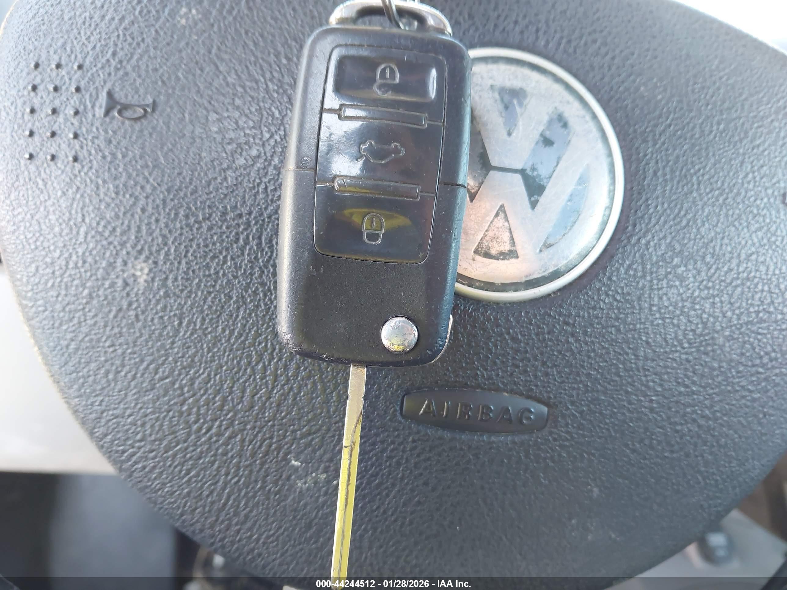 VOLKSWAGEN NEW image 11