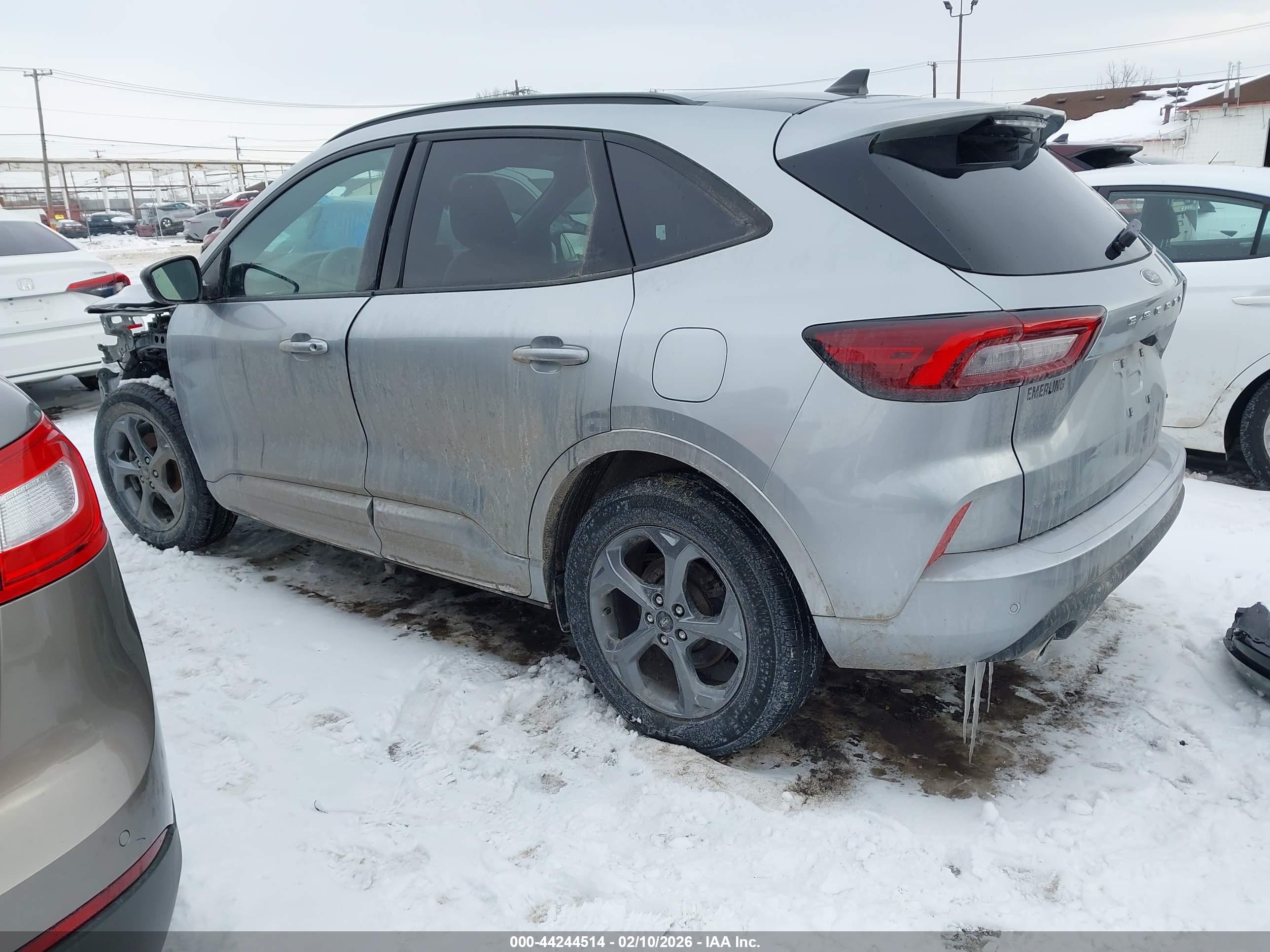 FORD ESCAPE image 3