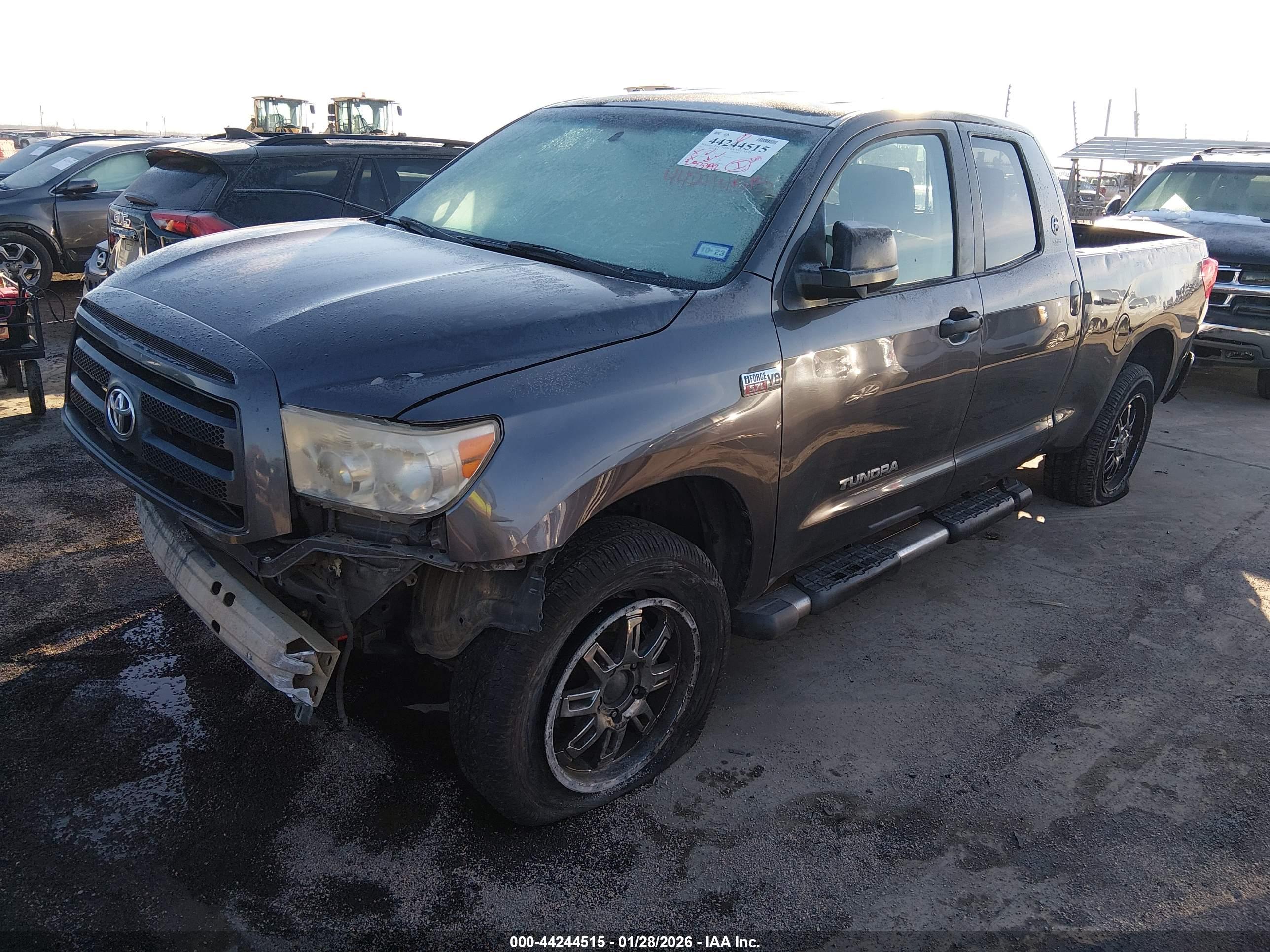 TOYOTA TUNDRA image 2