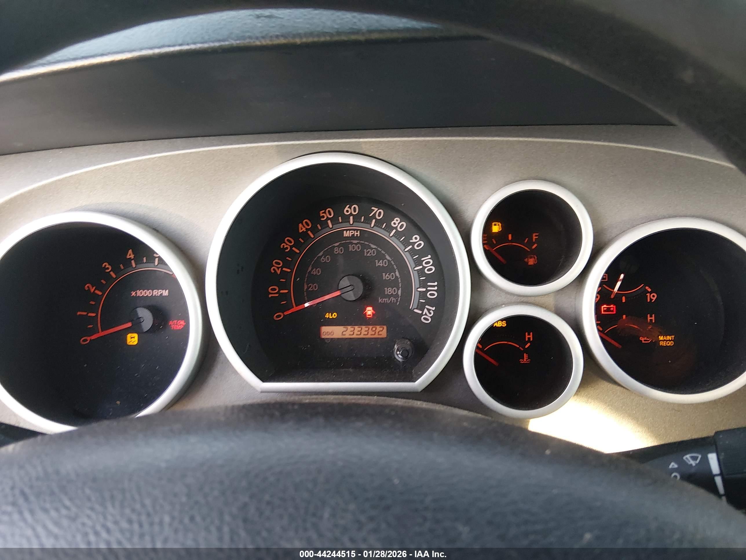 TOYOTA TUNDRA image 7
