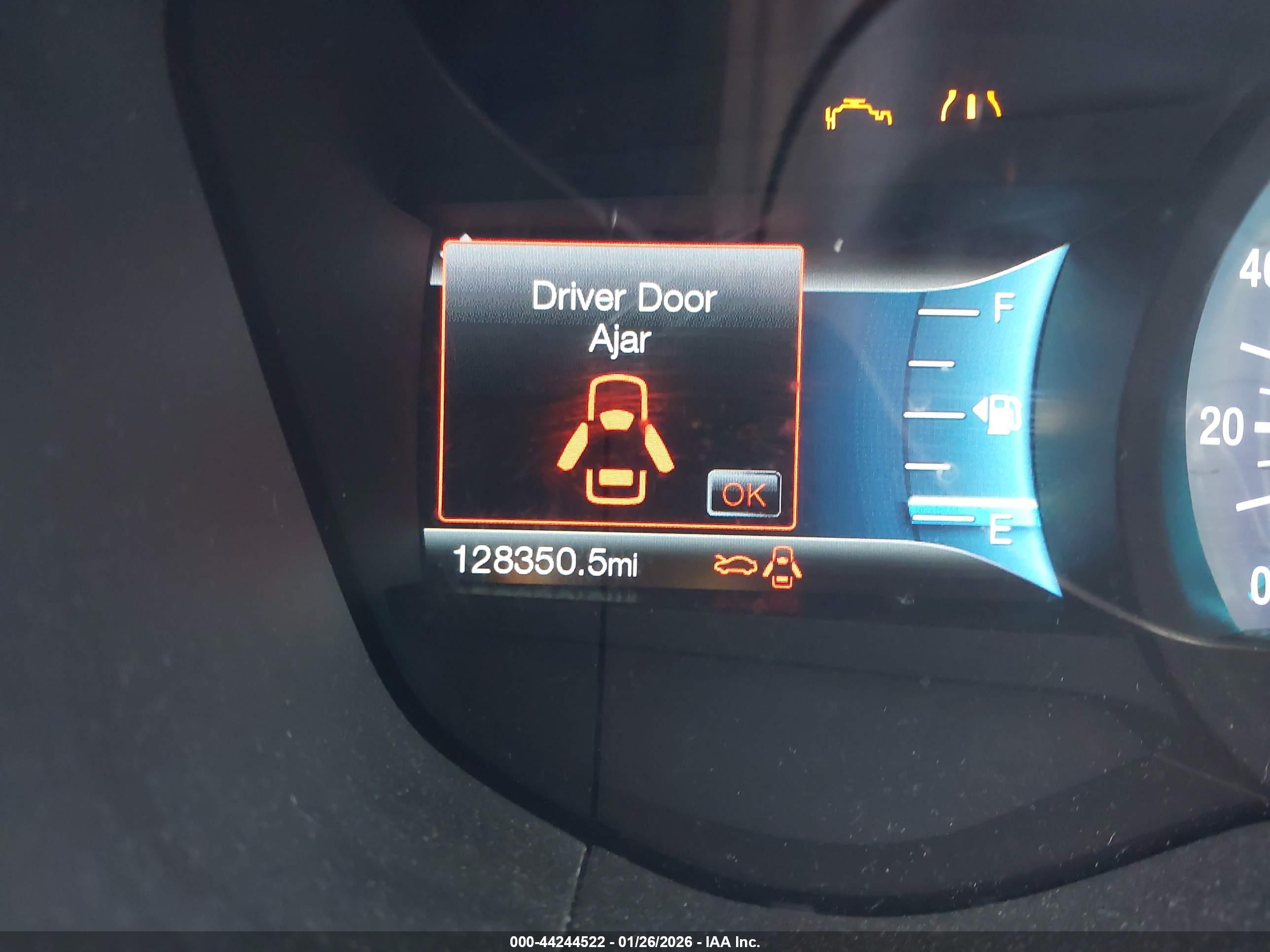 FORD FUSION image 7