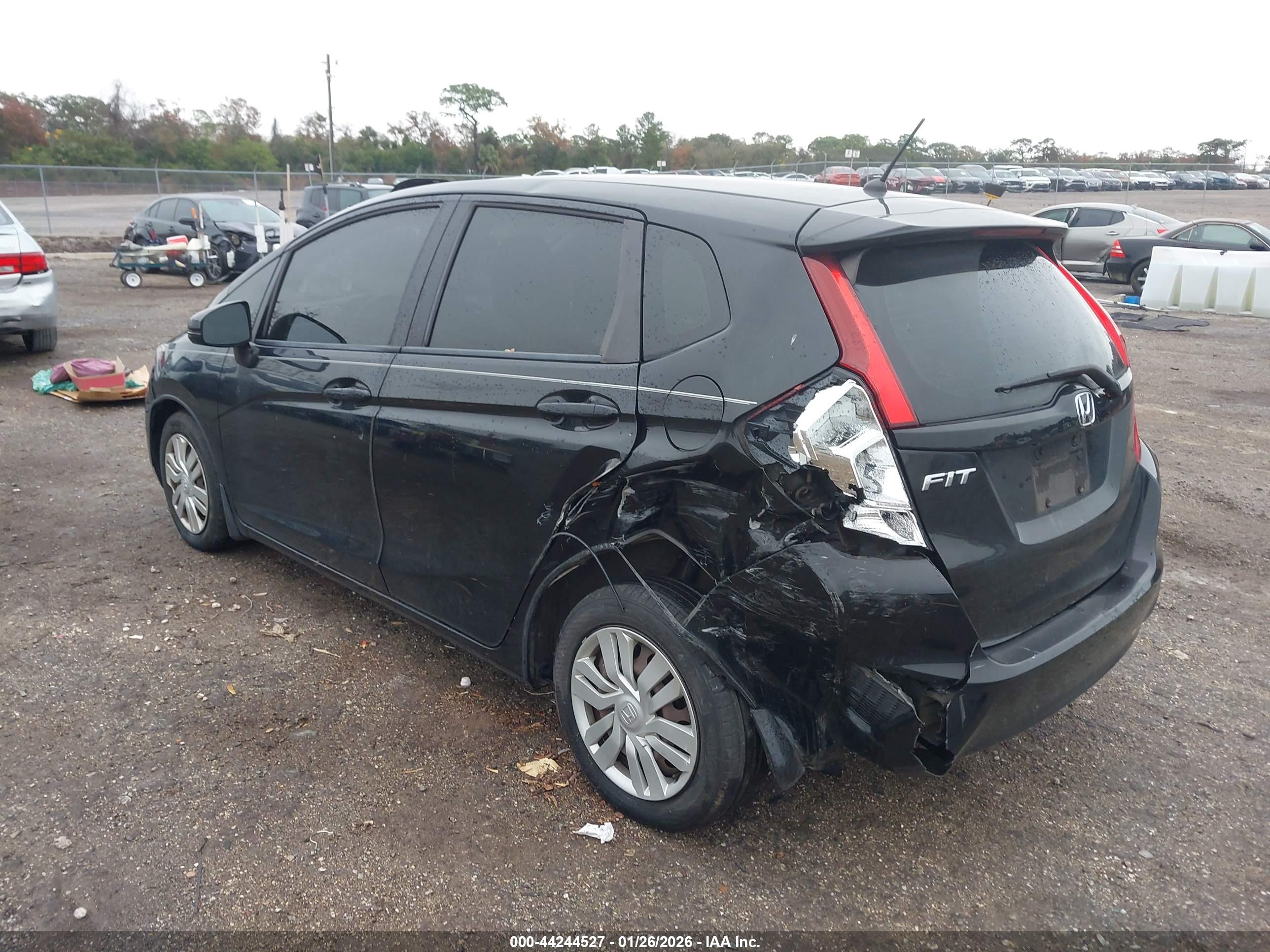HONDA FIT image 3