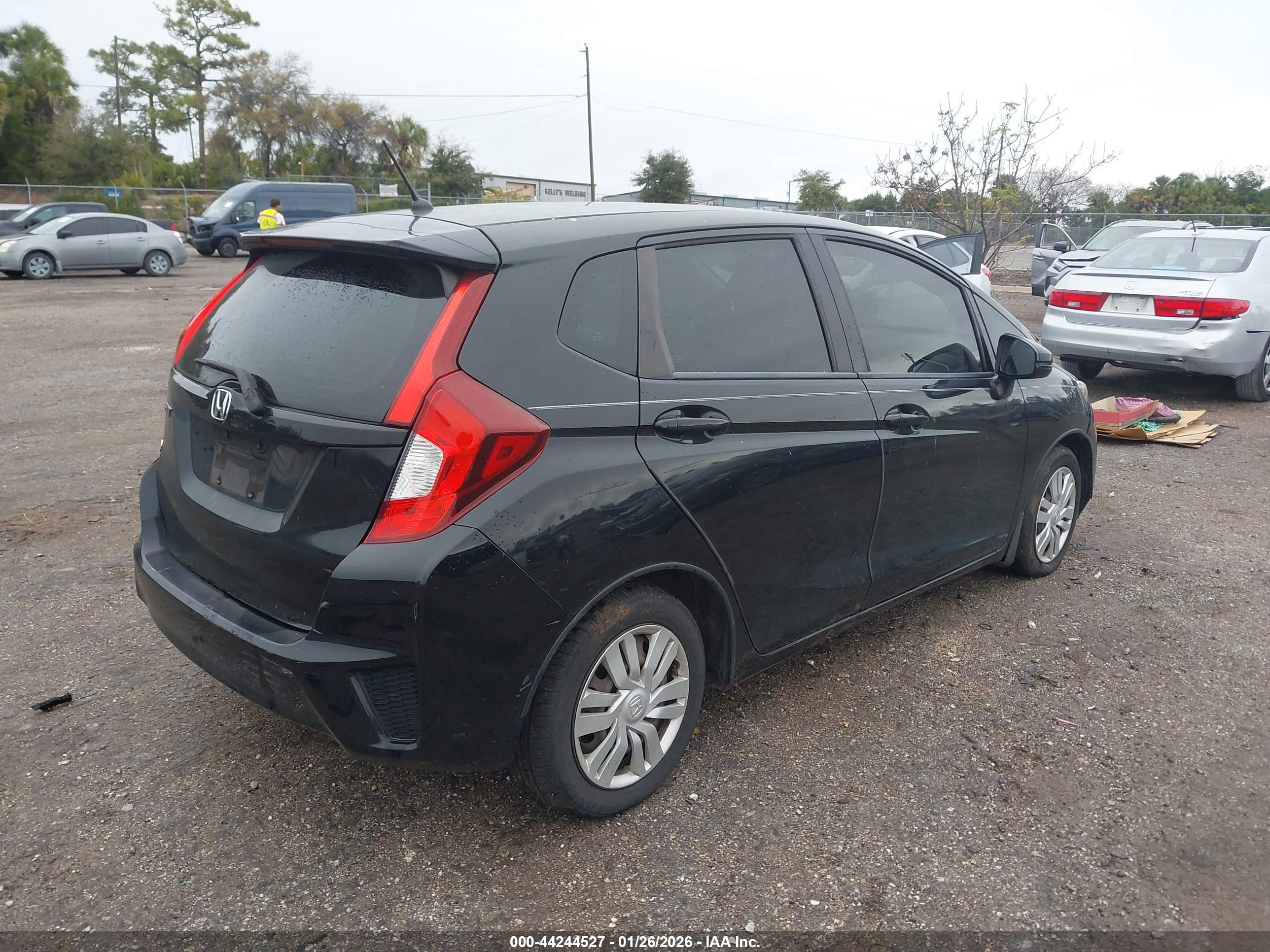 HONDA FIT image 4
