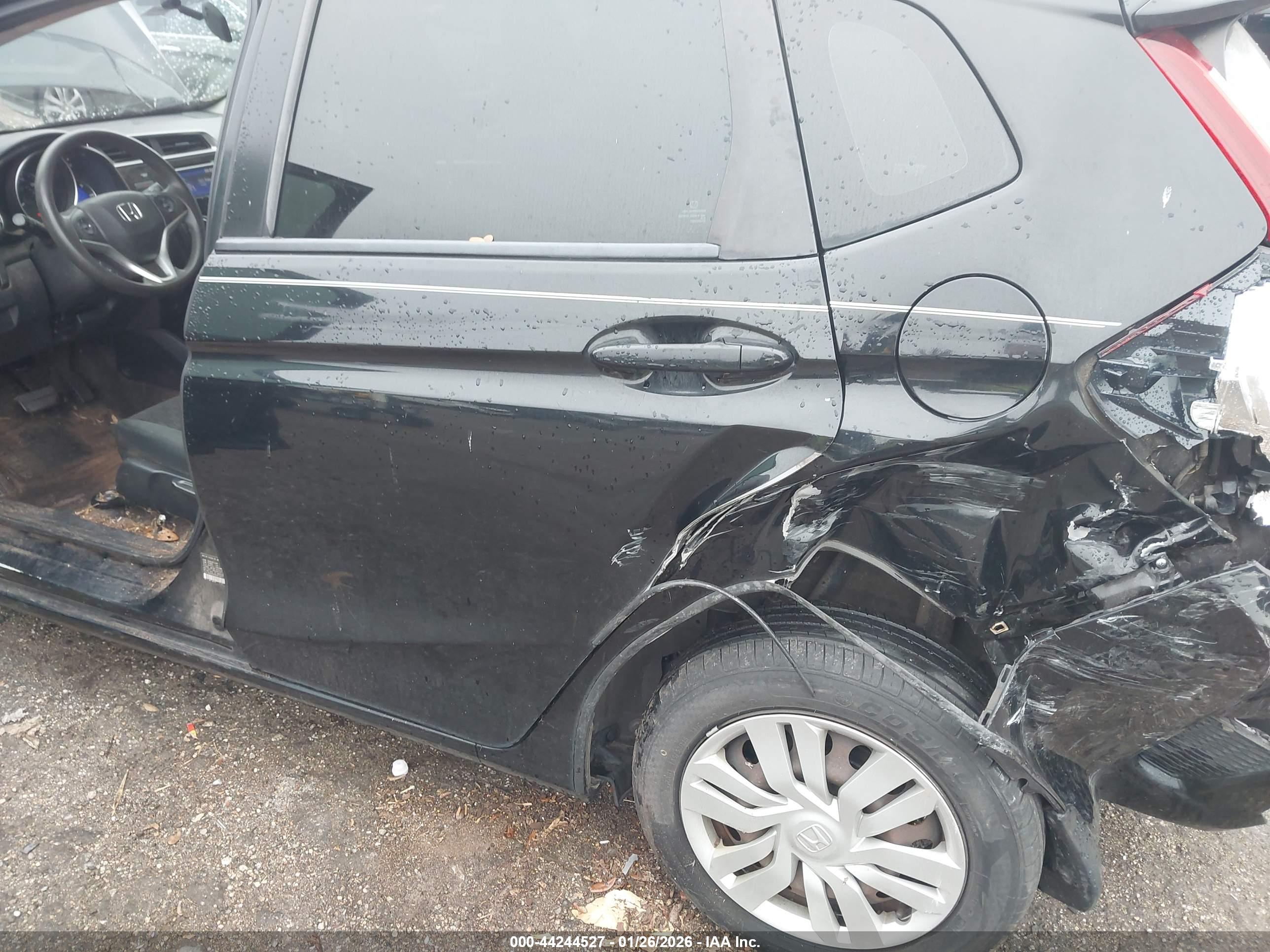 HONDA FIT image 6