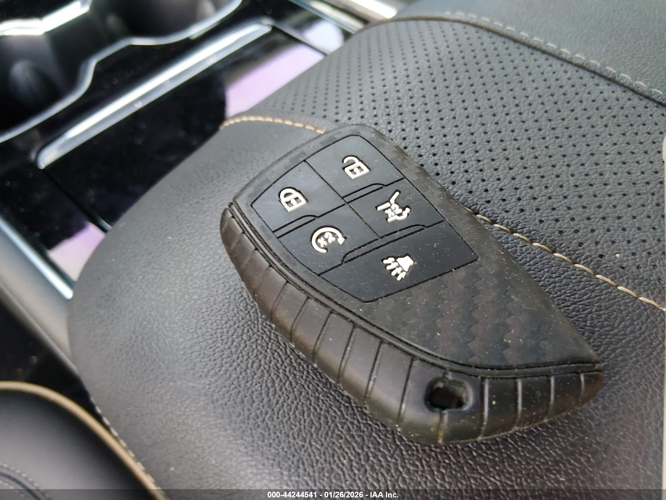 CHEVROLET TRAVERSE image 11